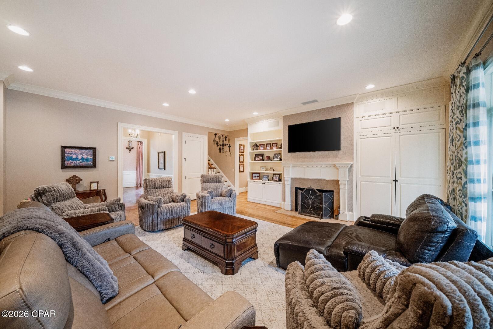 Legend Lakes - Residential
