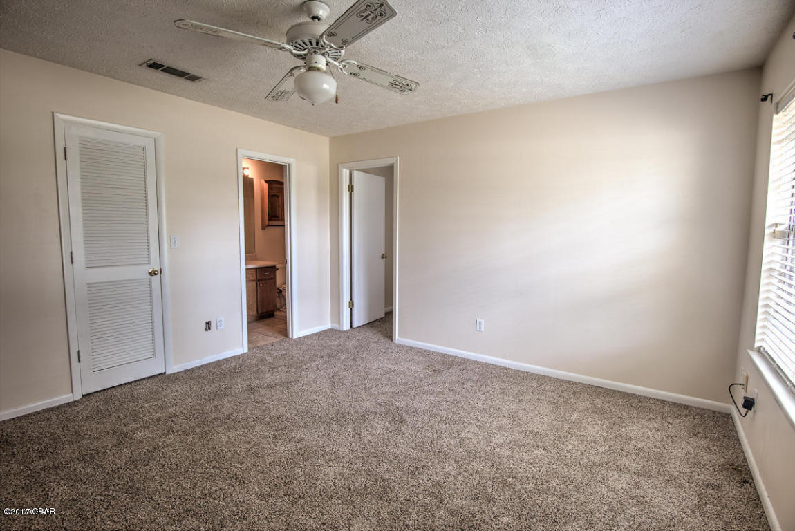 Derby Woods - Residential Lease