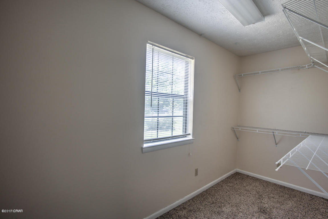 Derby Woods - Residential Lease