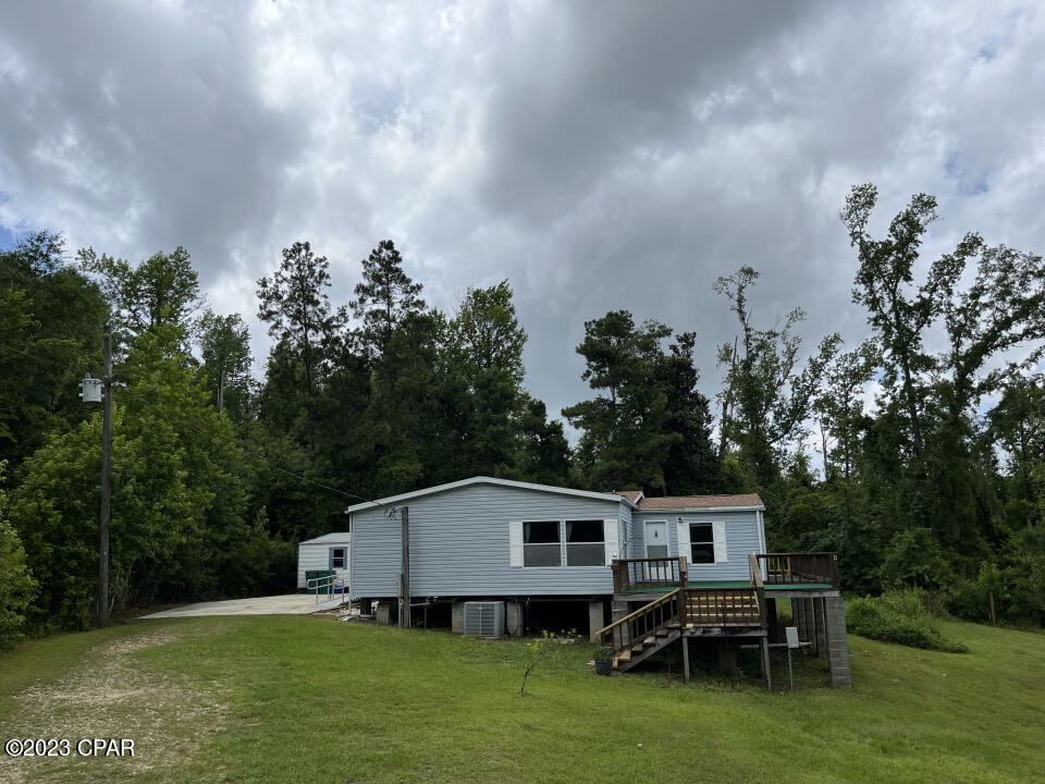 Very spacious 4 bed 2 bath mobile home. Comes with a shed with power, large deck for entertainment, and tones of room for parking and boats, trailers, etc... the home is high up on a hill with spectacular views and is very peaceful.