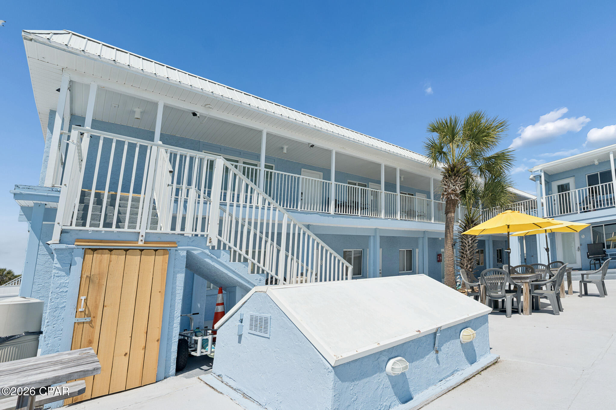 Stingray Condo. - Residential
