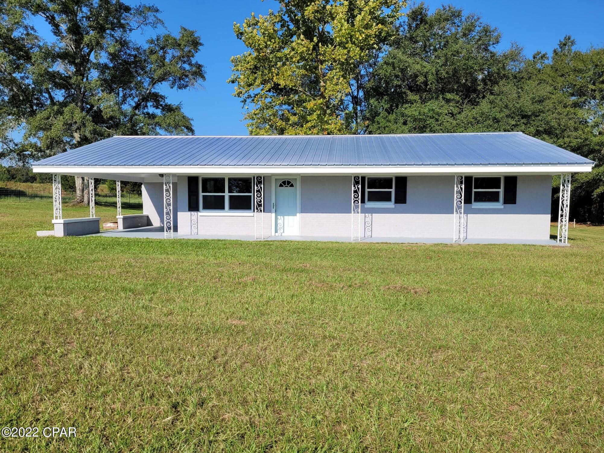 Entered for comp purposes.  Newly renovated and hasn't been occupied since renovation. 

New pump and well, new metal roof, new hvac.  Entire home has been overhauled and brought back to new condition. Located just below the Alabama line in Florida and only minutes to Geneva AL shopping.  Seller is a licensed Florida real estate broker.