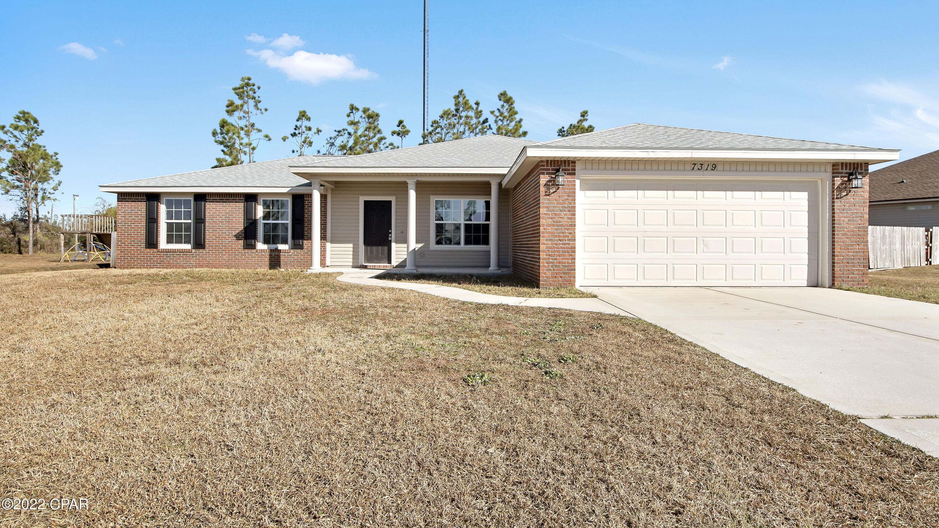 4 bedroom/2 bath home located in Bayou George! Split floorpan with LVP flooring in all main areas and bedrooms, tile in kitchen and bathrooms. This home has a eat in breakfast nook plus a formal dining area, laundry room, large covered back patio, 2 car garage, long driveway to easily accommodate multiple vehicles, and a fenced backyard.