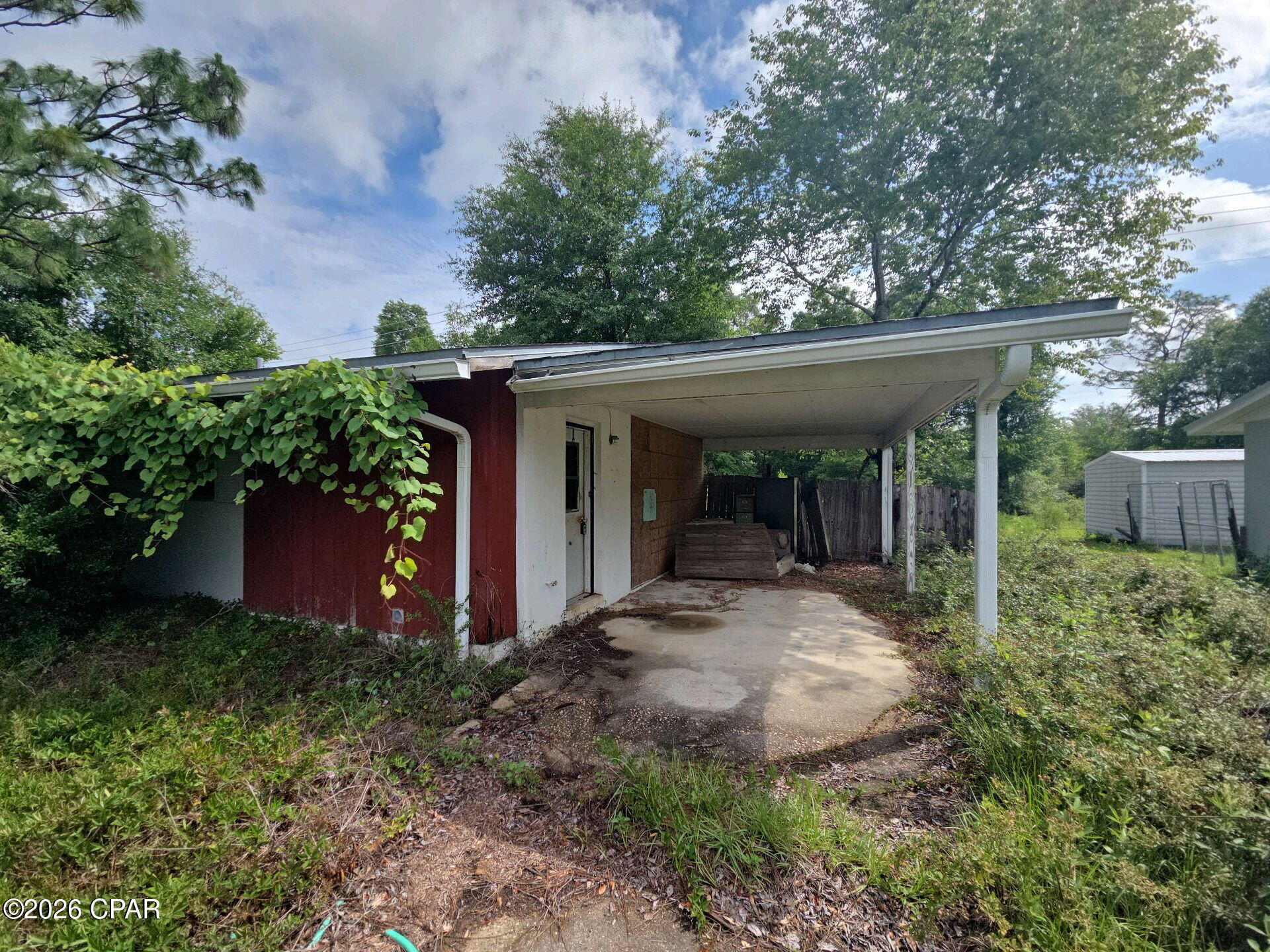 Investor opportunity in Sunny Hills -- Chipley, FL (Washington County). Solid 1971 single-family, 1,050 SF heated (1,500 total) on a 0.18-acre lot in an established Panhandle community about 50 minutes north of Panama City and the Gulf beaches. Block-stucco and T1-11 exterior construction with central forced-air heating and air conditioning already in place.

This is a full-rehab project priced for investors. The home has been vacant and needs a complete renovation -- roof, electrical (existing Zinsco 125A panel), HVAC (~21-yr Lennox system), plumbing, kitchen, bath, flooring, and cosmetics throughout. Utilities were off at inspection, so all mechanical systems should be budgeted as replacements. A recent 4-point inspection is available on request.

Property highlights:

1,050 SF heated / 1,500 SF total, single-story0.18-acre lot in established Sunny Hills subdivisionBlock-stucco / T1-11 construction, composition shingle roofCentral heat + AC (systems present, replacement recommended)Carport + concrete pavingVacant and accessible for showings
Full 4-point inspection and rehab scope available to serious buyers. Bring your renovation budget and submit your offer today.