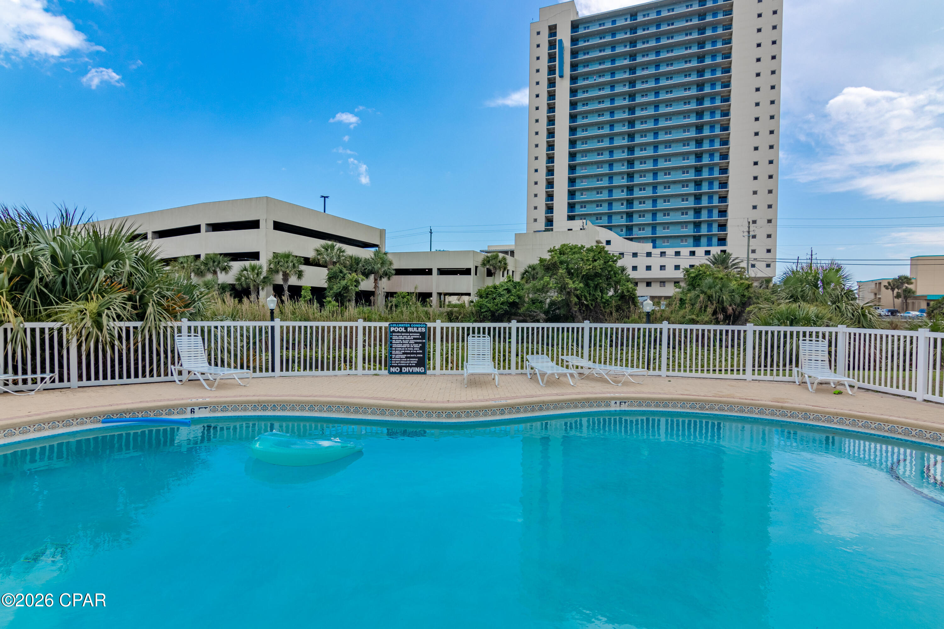 Lullwater Beach - Residential
