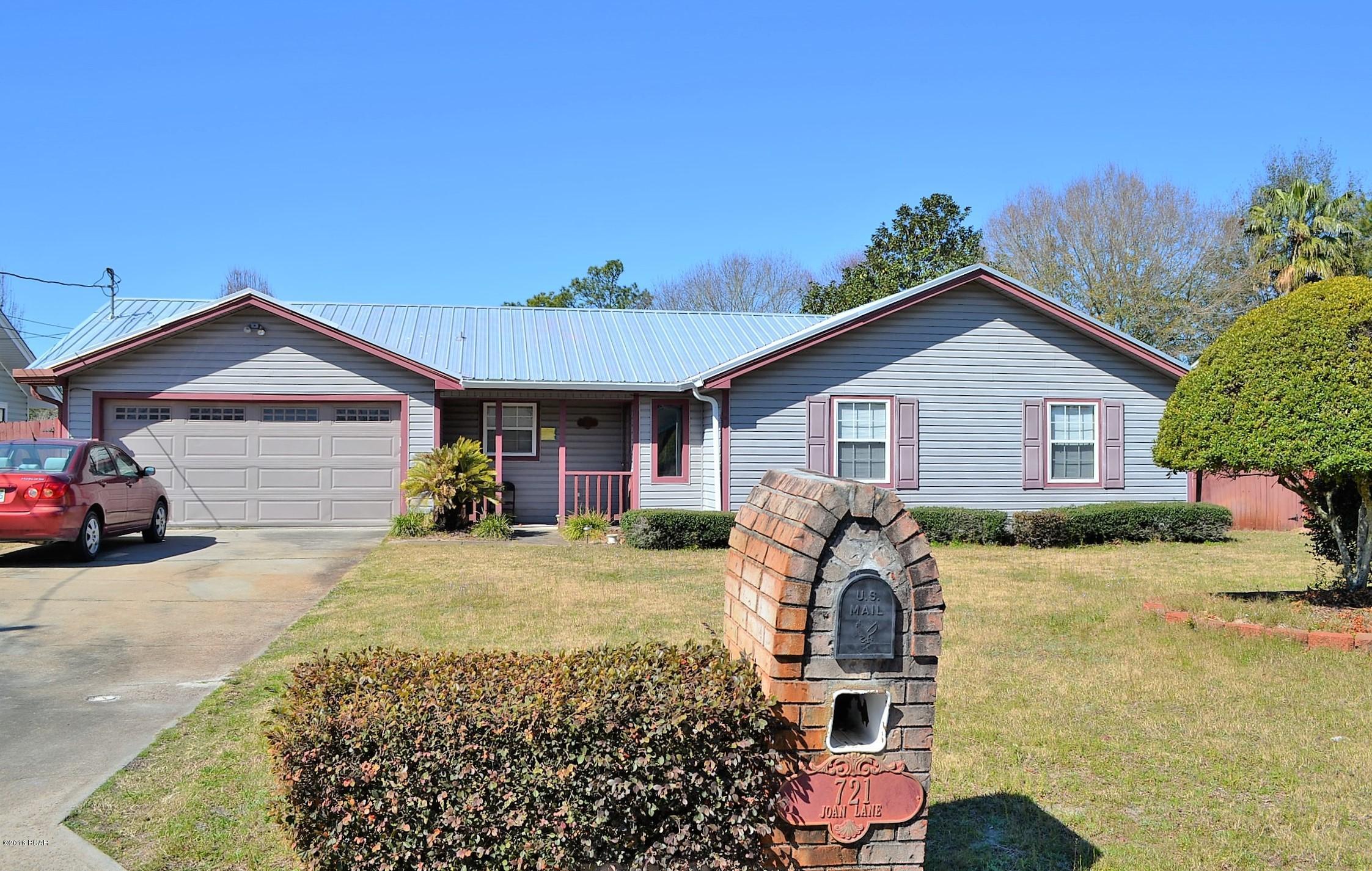 Towne & Country Lake Estates - Residential