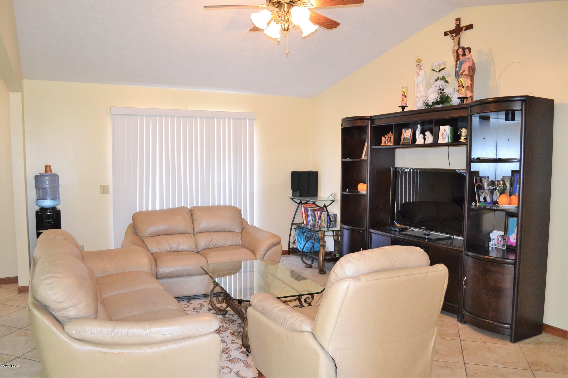 Towne & Country Lake Estates - Residential