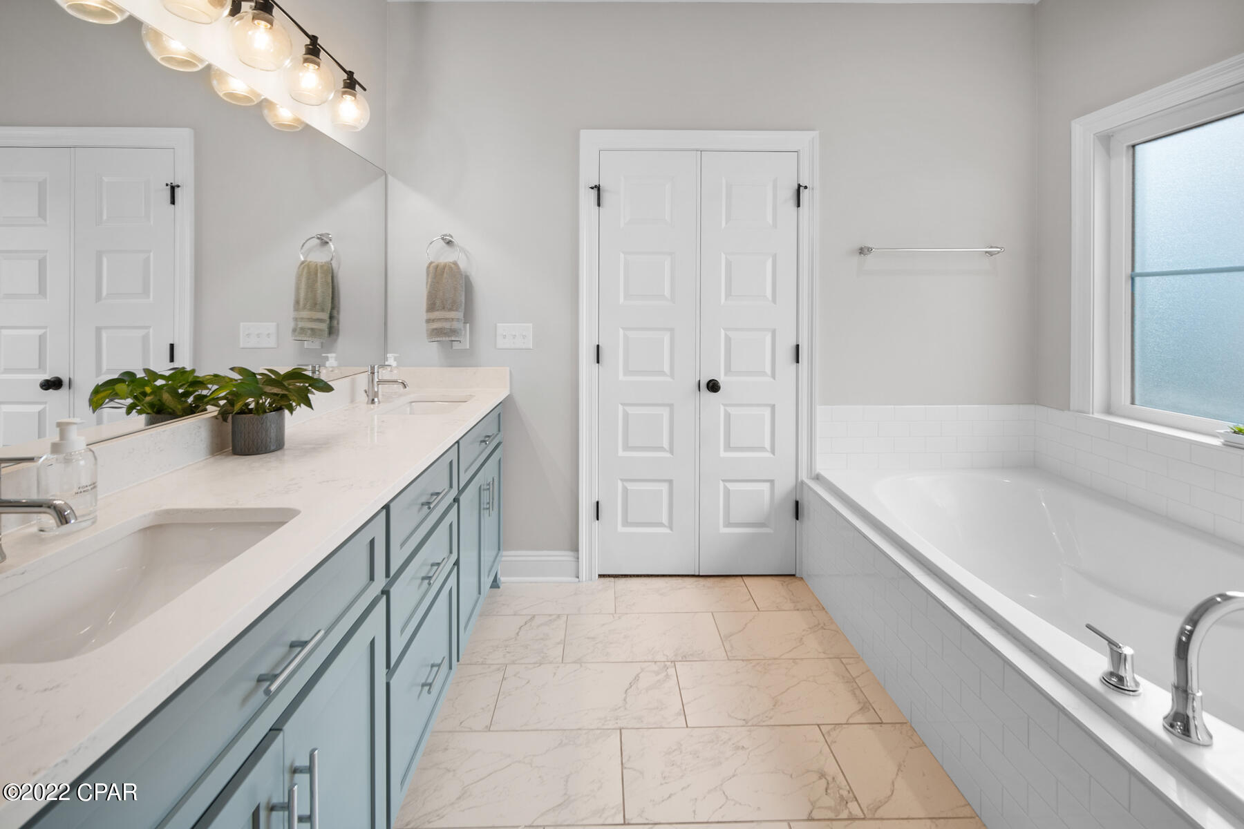 Emerald Coast Yacht Club - Residential