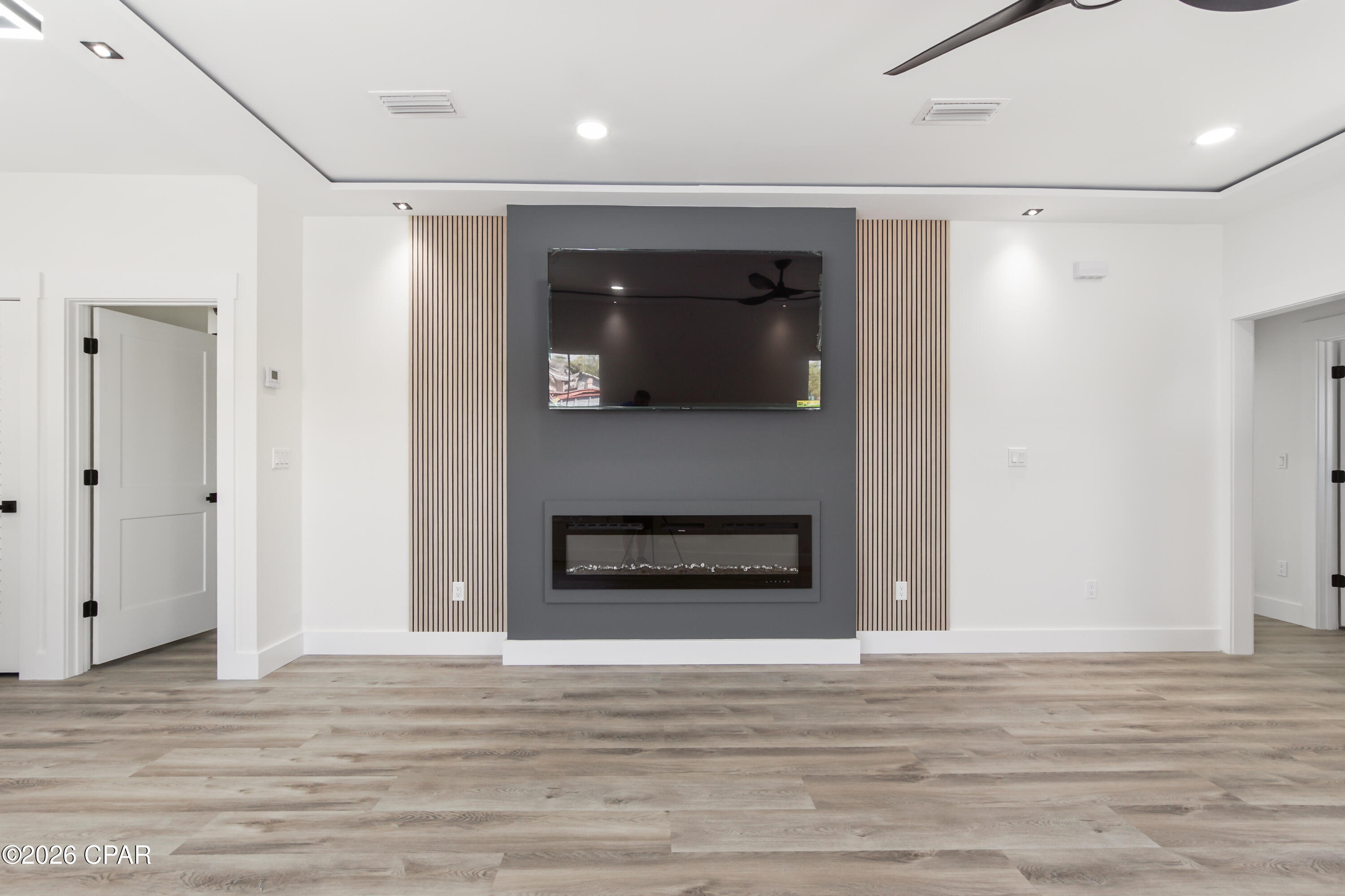 **CURRENTLY UNDER CONTRACT, SELLER WILL CONSIDER BACKUP OFFERS** This move-in-ready, 3-bedroom, 2-bathroom gem is a rare find that perfectly blends modern convenience with an unbeatable layout for both homeowners and savvy investors. As soon as you step through the door, you'll be captivated by the seamless open-concept design, anchored by a stunning custom media wall. This impressive focal point features a cozy fireplace and comes complete with a 75-inch TV, offering an immediate ''wow factor'' for potential tenants or a turnkey start for a new owner. The home is thoughtfully designed for privacy, utilizing a split-floor plan that places the spacious master suite on one side of the house and the additional two guest bedrooms at the opposite end, creating a highly desirable floor plan that maximizes comfort.

What truly sets this property apart and makes it unique is its incredible outdoor versatility and dual street access. While the front entrance welcomes you on Kirkland Avenue, the oversized backyard opens onto Cedar Avenue, providing a unique accessibility feature that is nearly impossible to find. The expansive lot can easily accommodate a boat and an RV, or even two full-sized RVs, offering a massive value-add for tenants with toys or those needing extra storage. Whether you are a first-time homebuyer looking to take advantage of first-time home buyer programs or an investor seeking a high-demand rental with a ''set it and forget it'' interior, this home is must see. No HOA -No Flood Zone. Call today to secure this incredible opportunity!