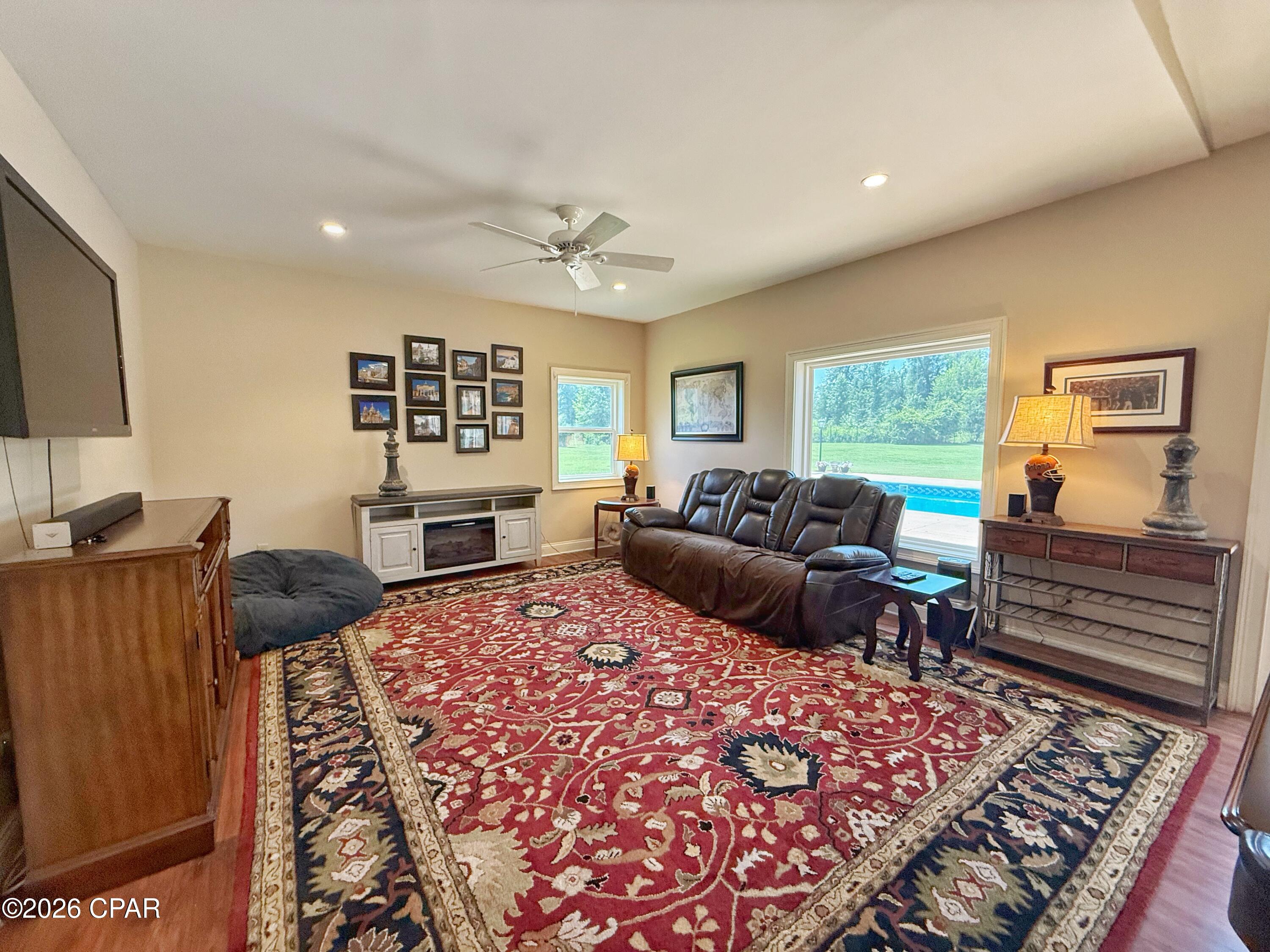 North Oaks - Residential