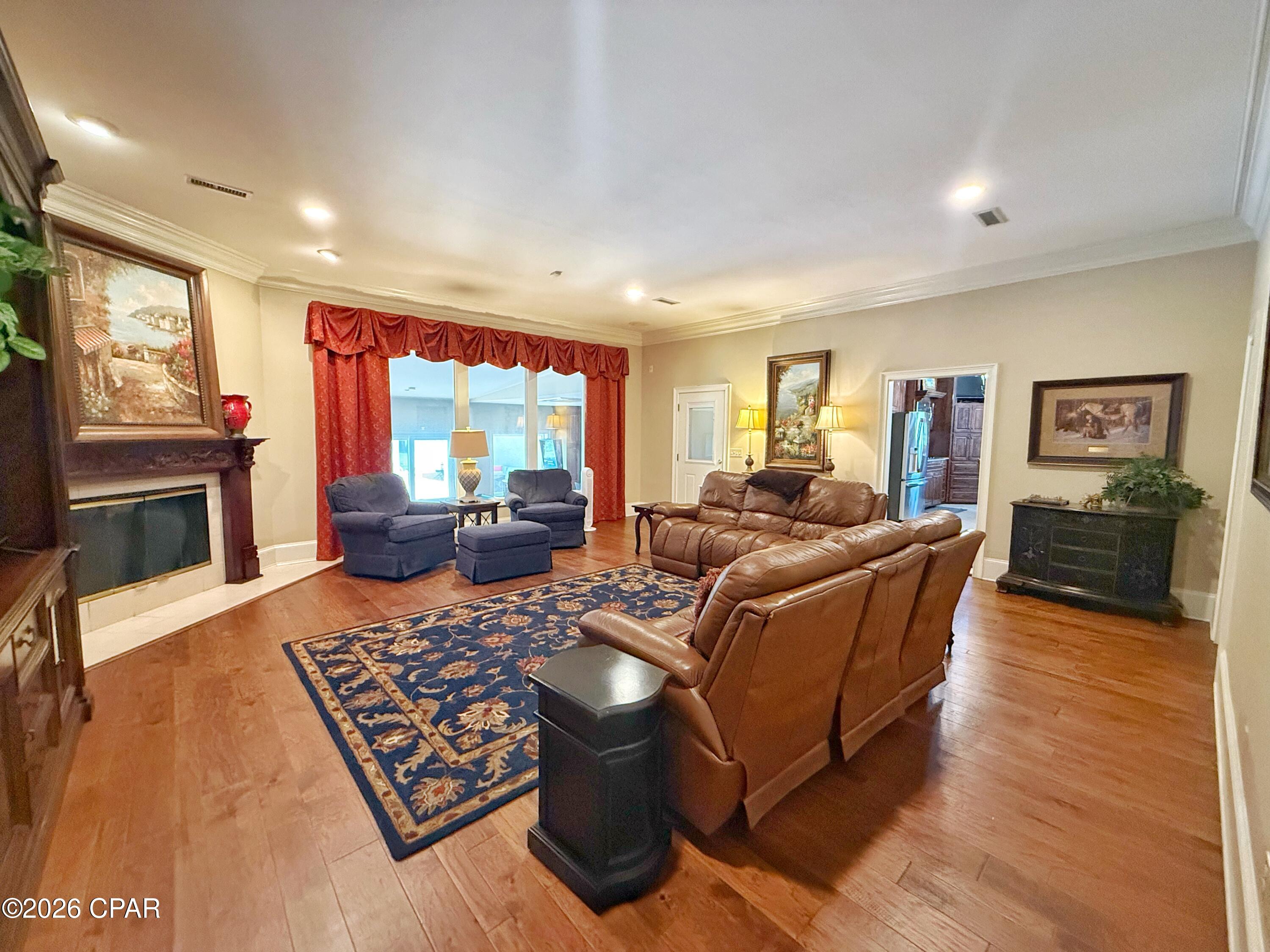 North Oaks - Residential
