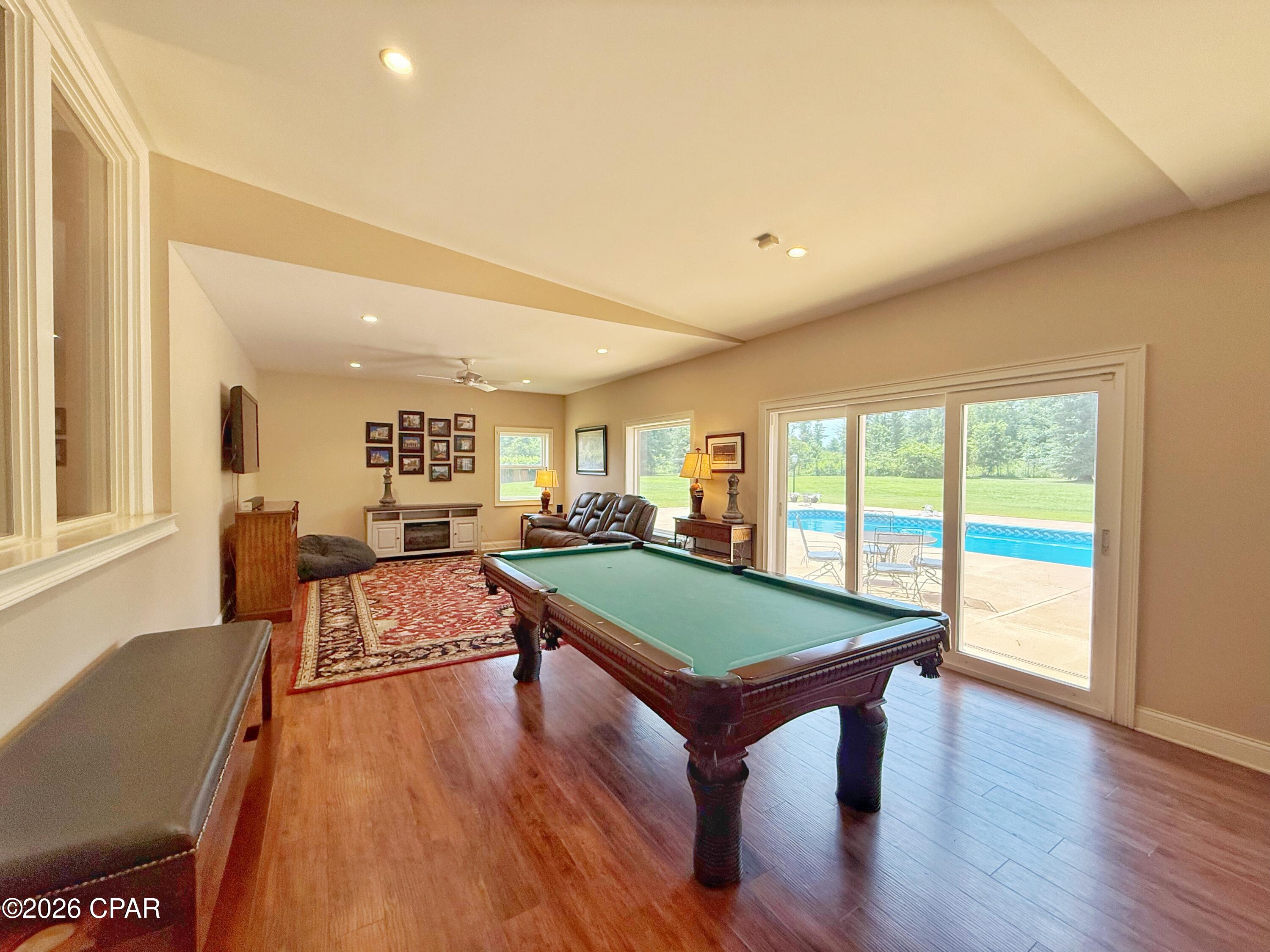 North Oaks - Residential