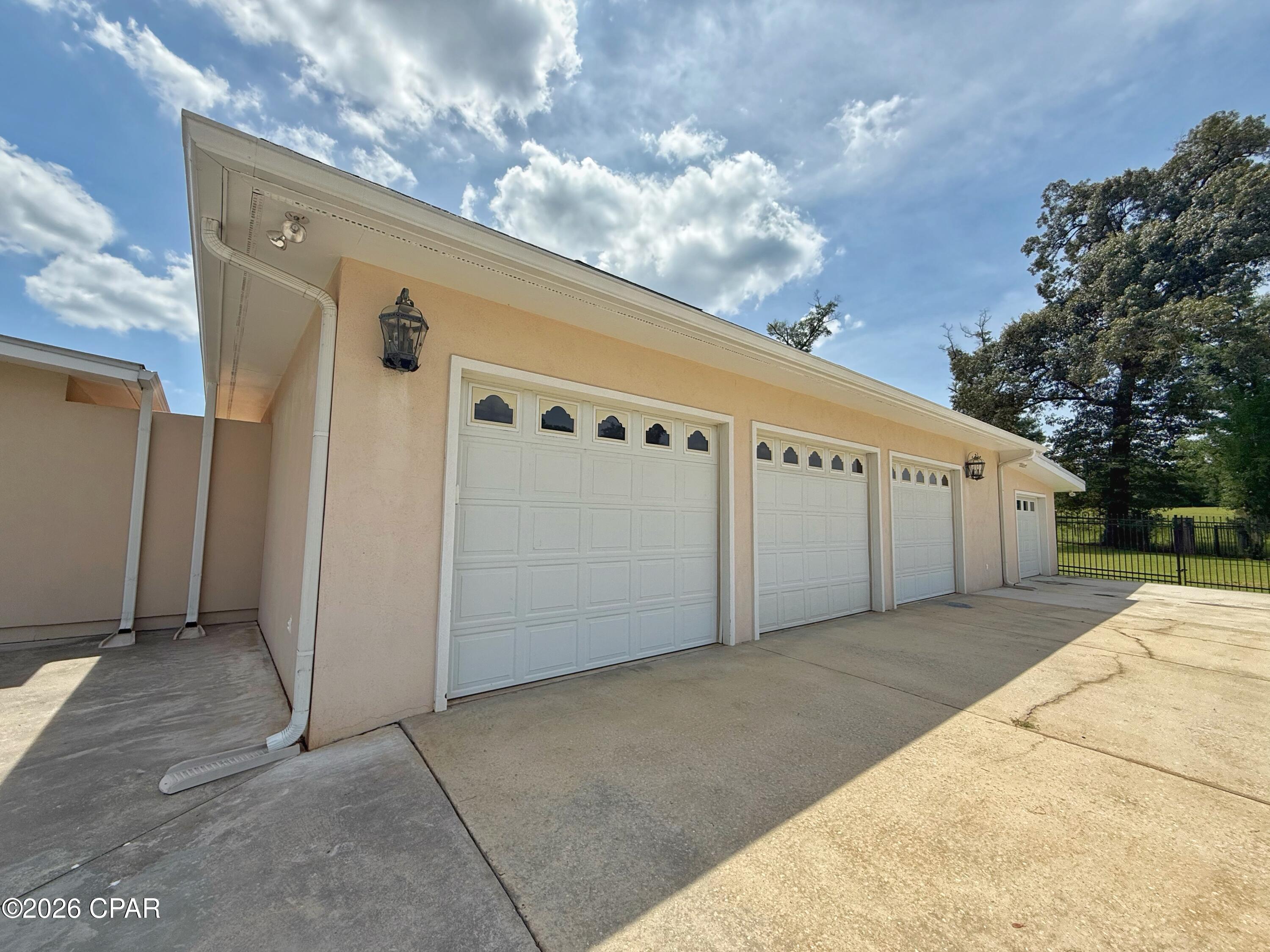 North Oaks - Residential