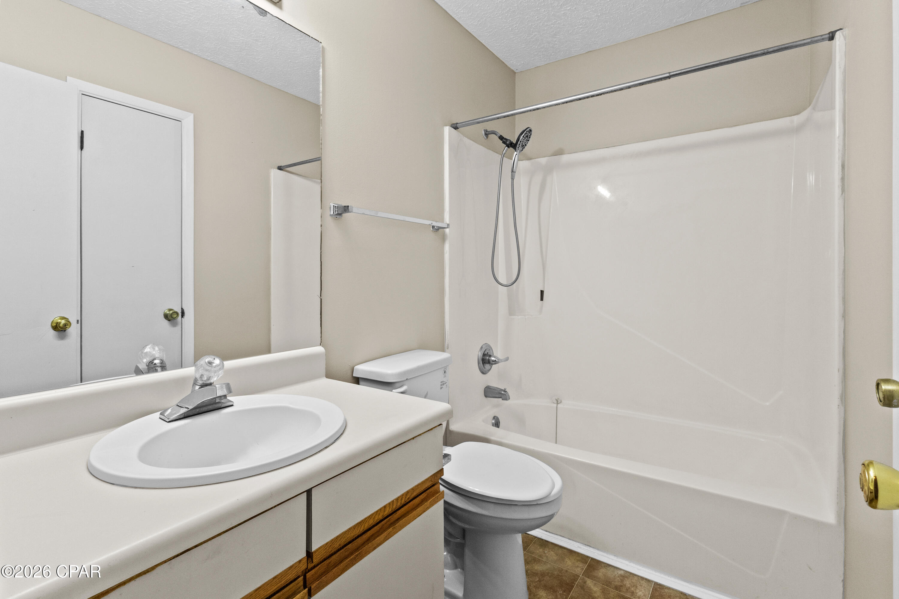 Gulf Coast Vill U-1 Re - Residential