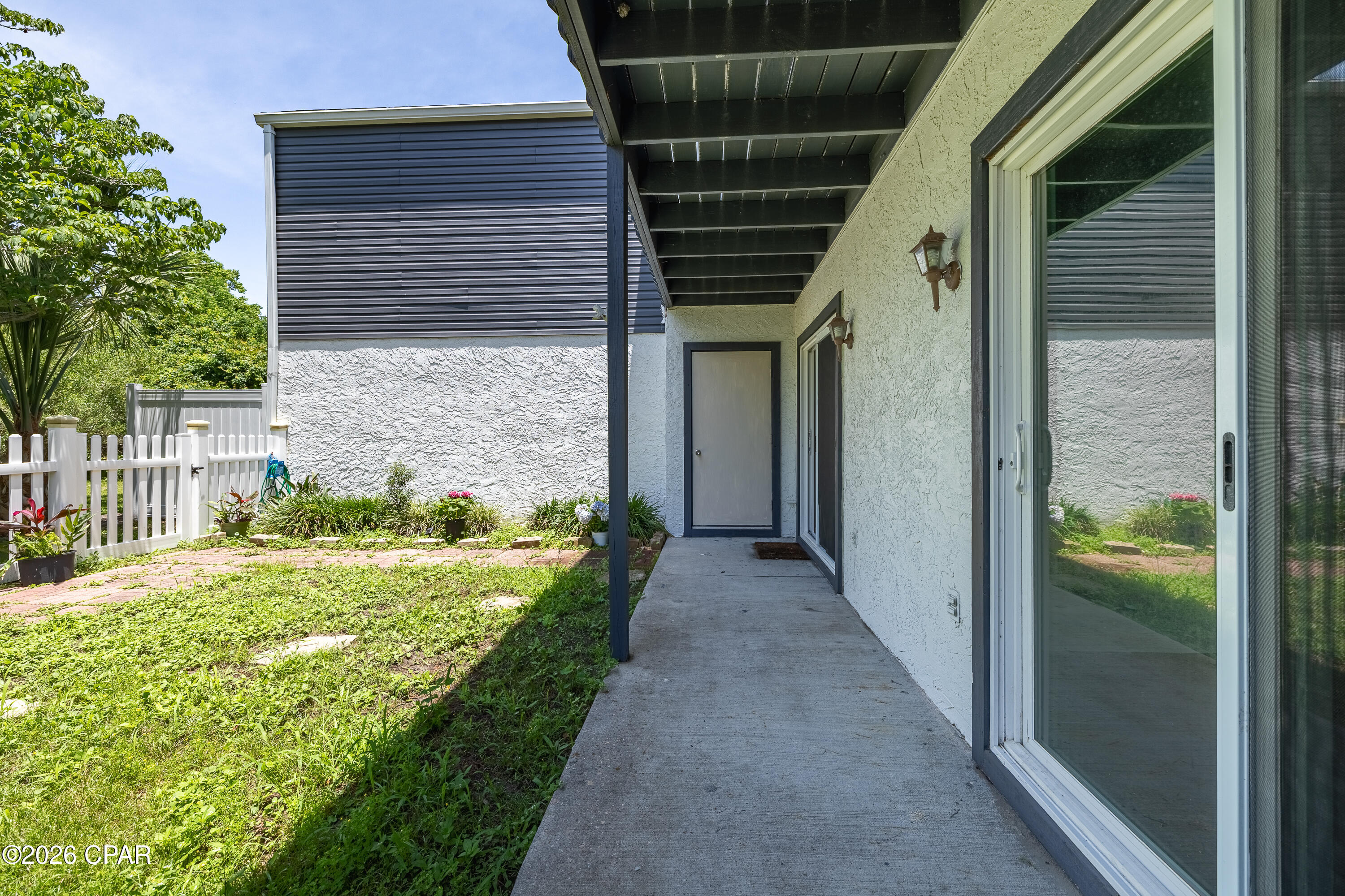 Shade Tree Condo Ph II - Residential