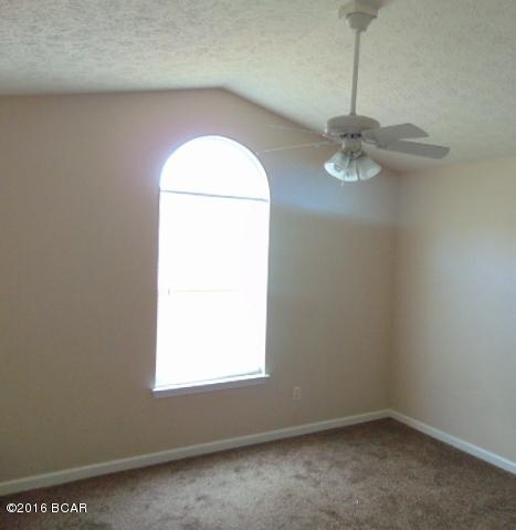 Hickory Manor - Residential Lease