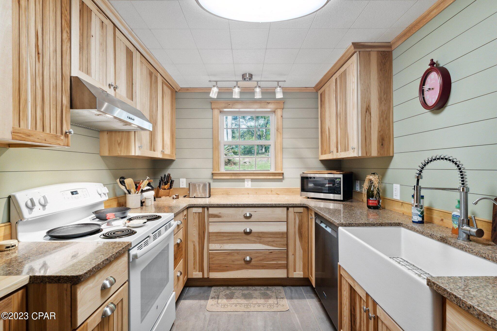 Mcdaniel Lake Estates - Residential