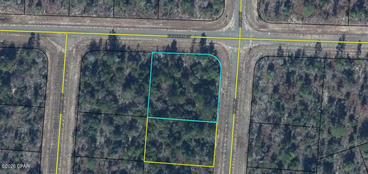 Looking for the perfect place to build? This residential lot in the Sunny Hills community offers a great opportunity to create your ideal home. Enjoy nearby lakes, parks, golf, and the natural beauty of Northwest Florida while still being within driving distance of Panama City and the Gulf Coast beaches. Whether you're looking to build now or invest for the future, this property is worth a look!