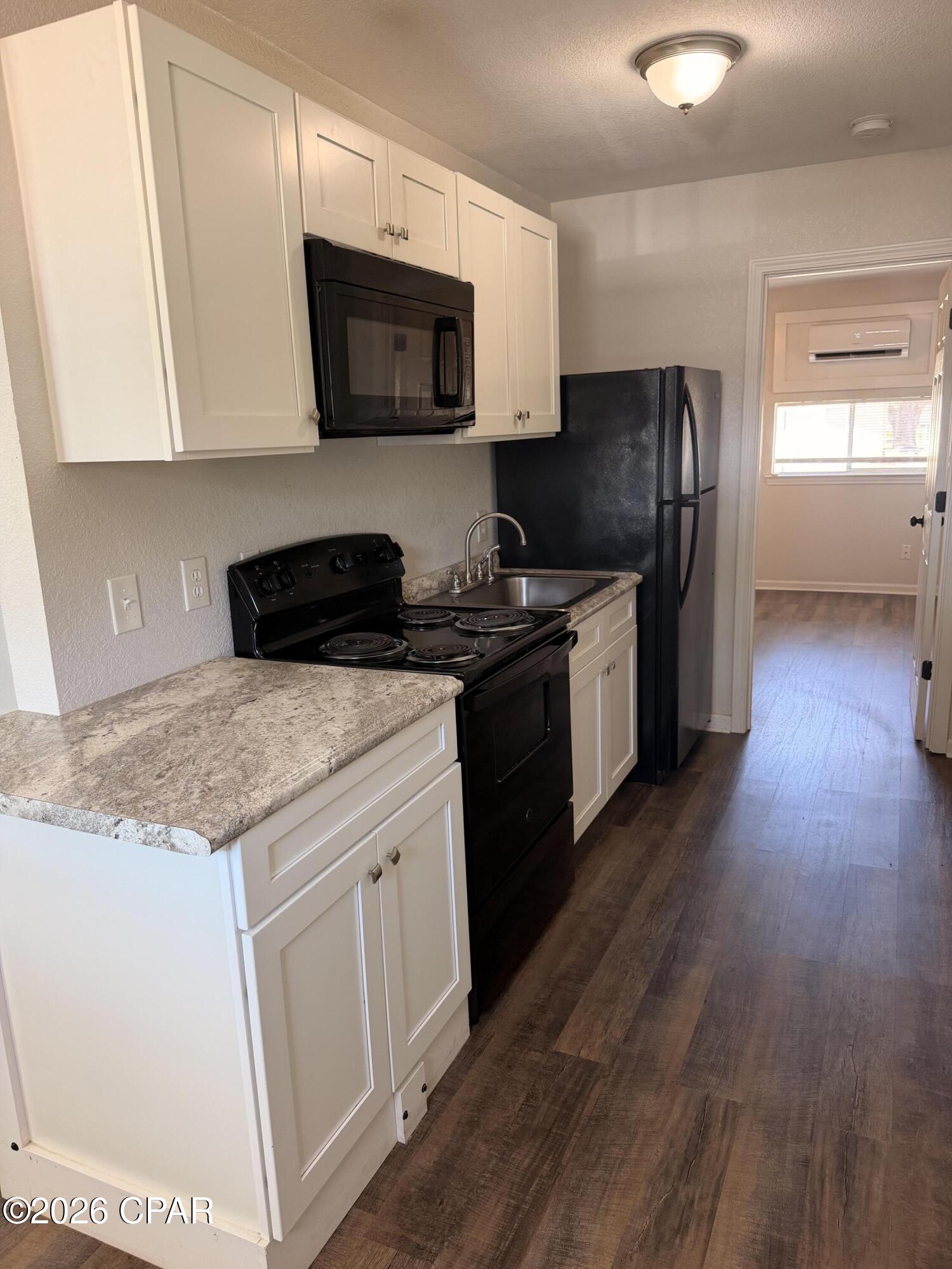 [No Recorded Subdiv] - Residential Lease