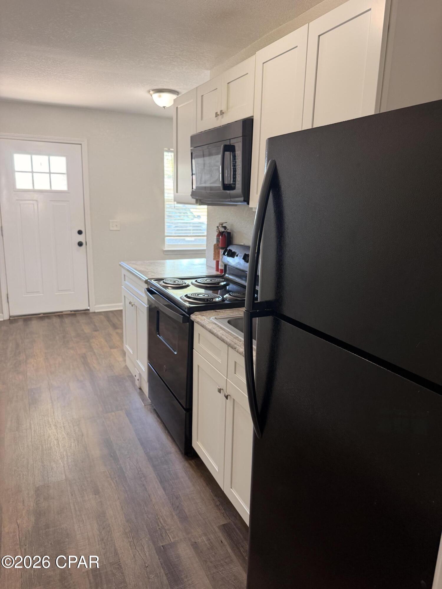 [No Recorded Subdiv] - Residential Lease