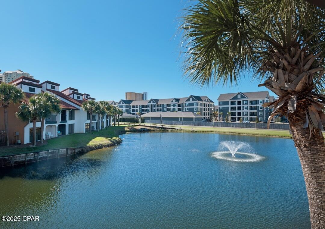 Edgewater Golf Villas V-C - Residential