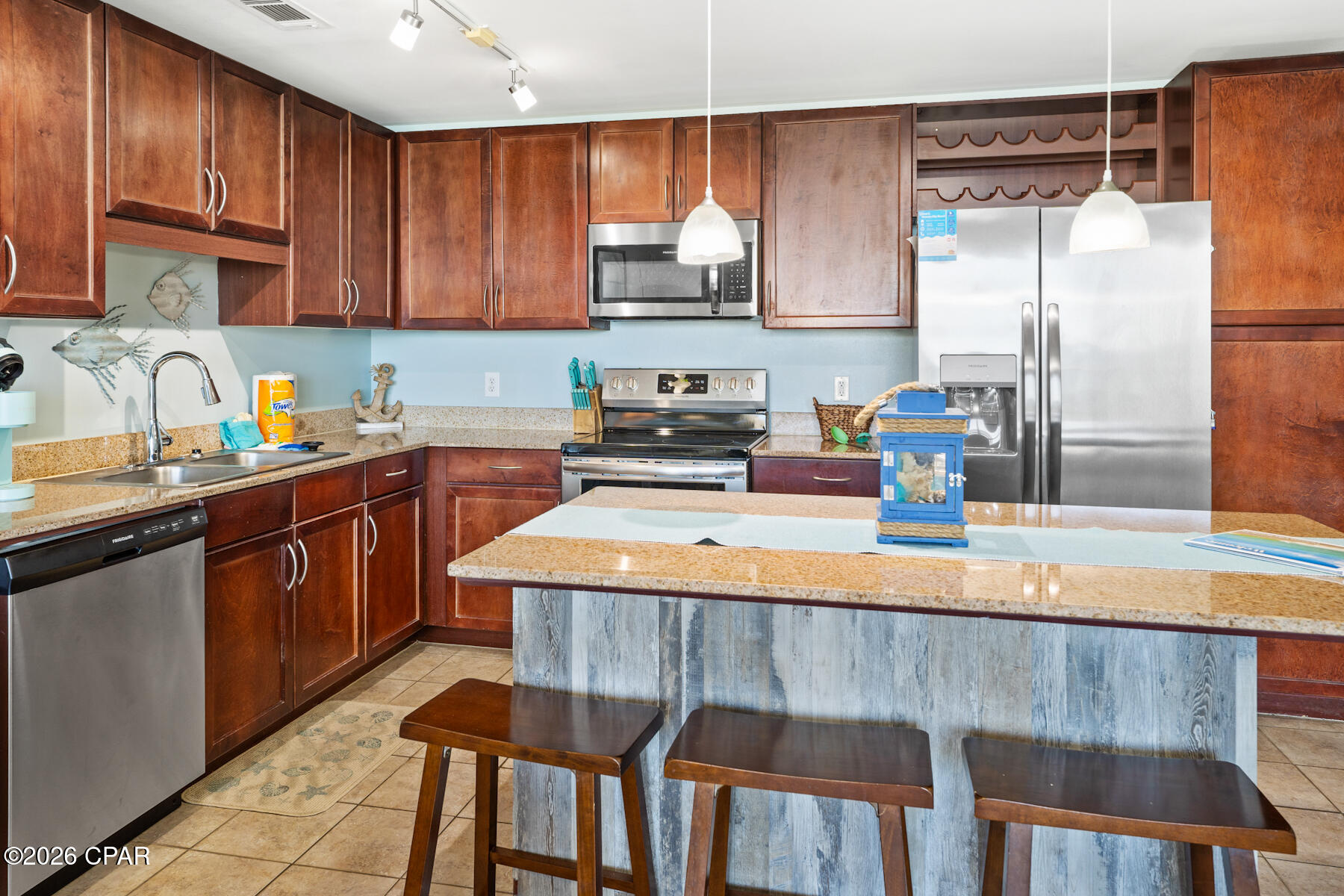 Laketown Wharf - Residential