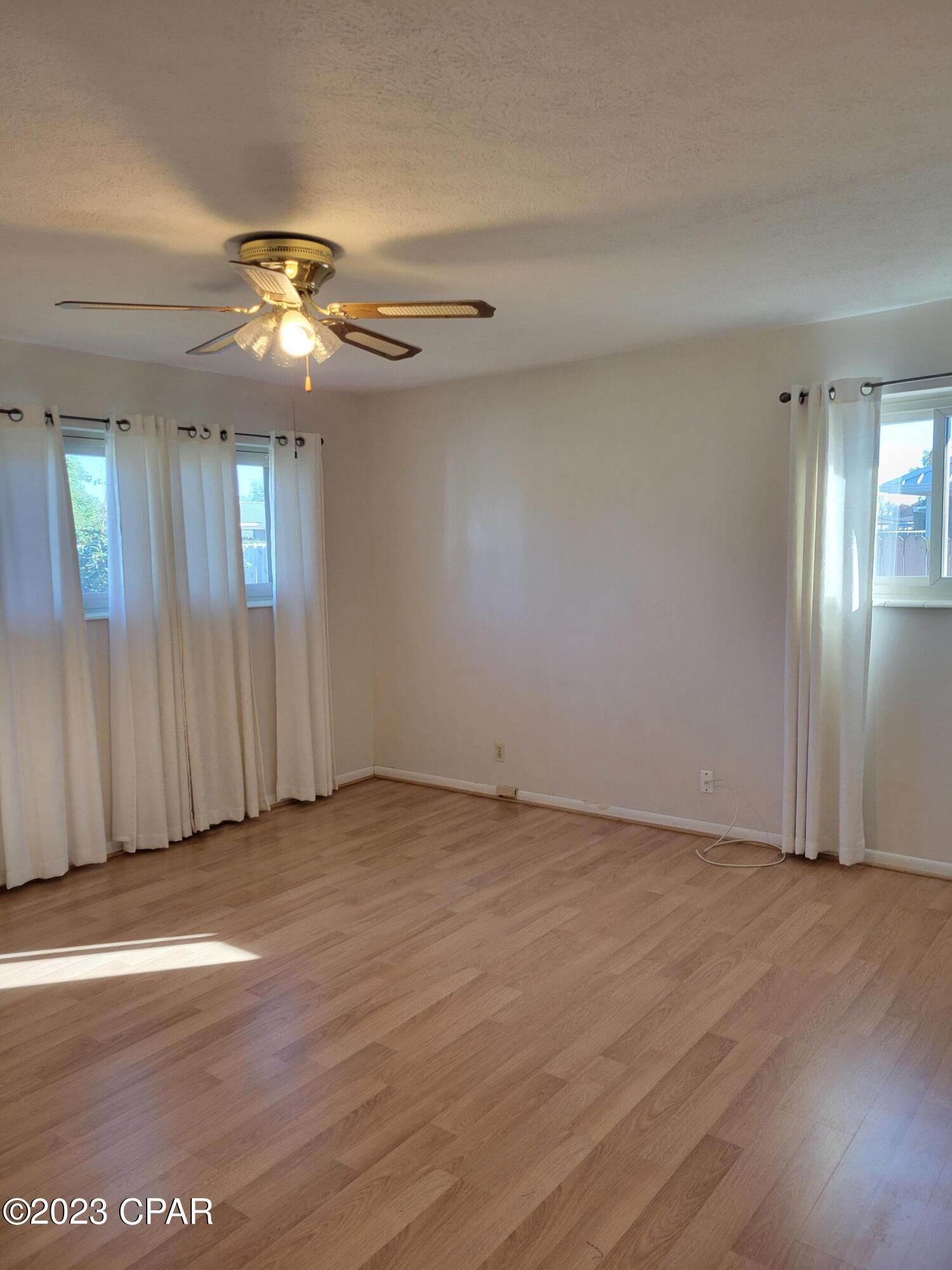 Lannie Rowe Lake Estates U-10 - Residential