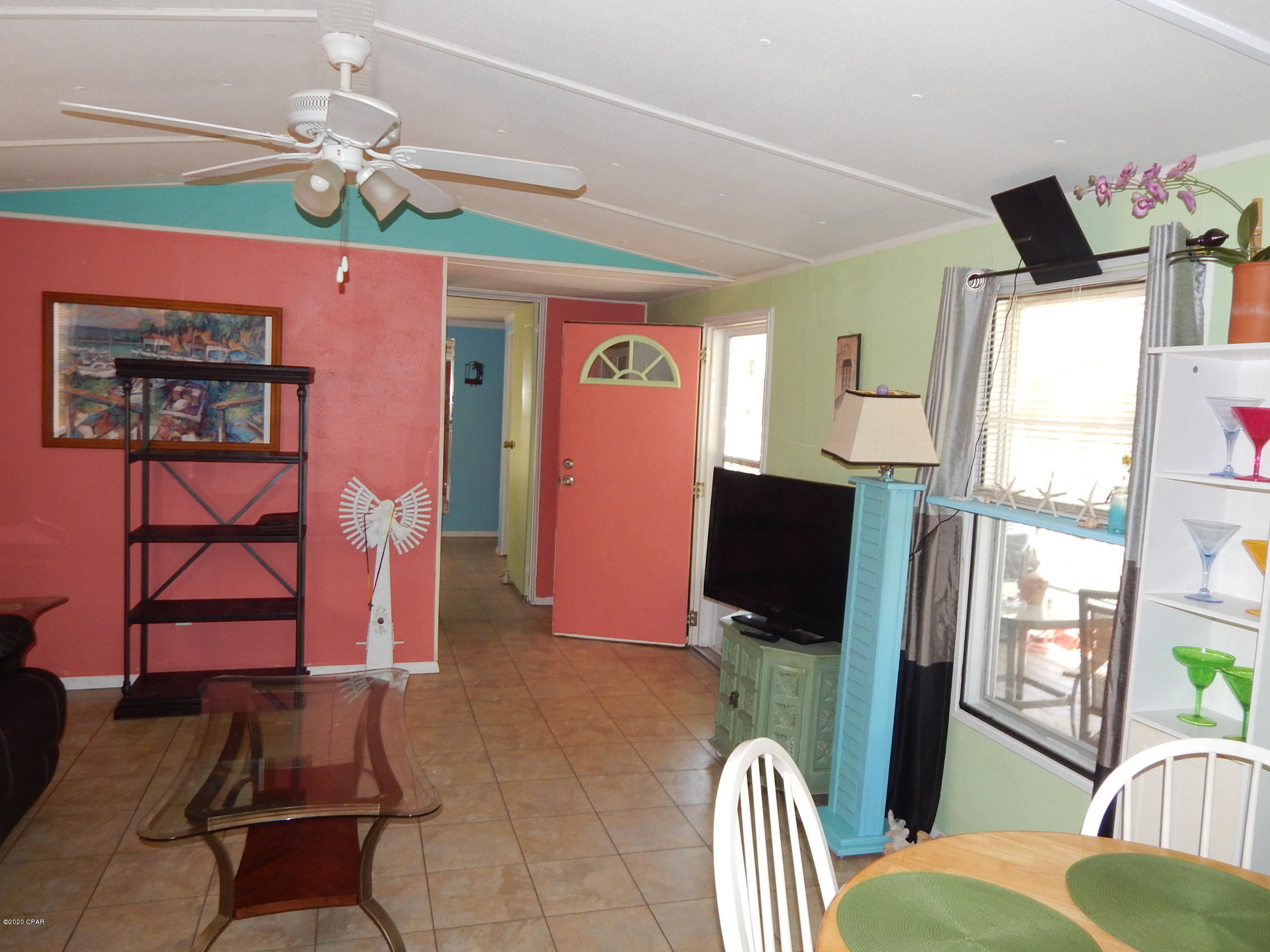 Laguna Beach Estates 7th Add - Residential