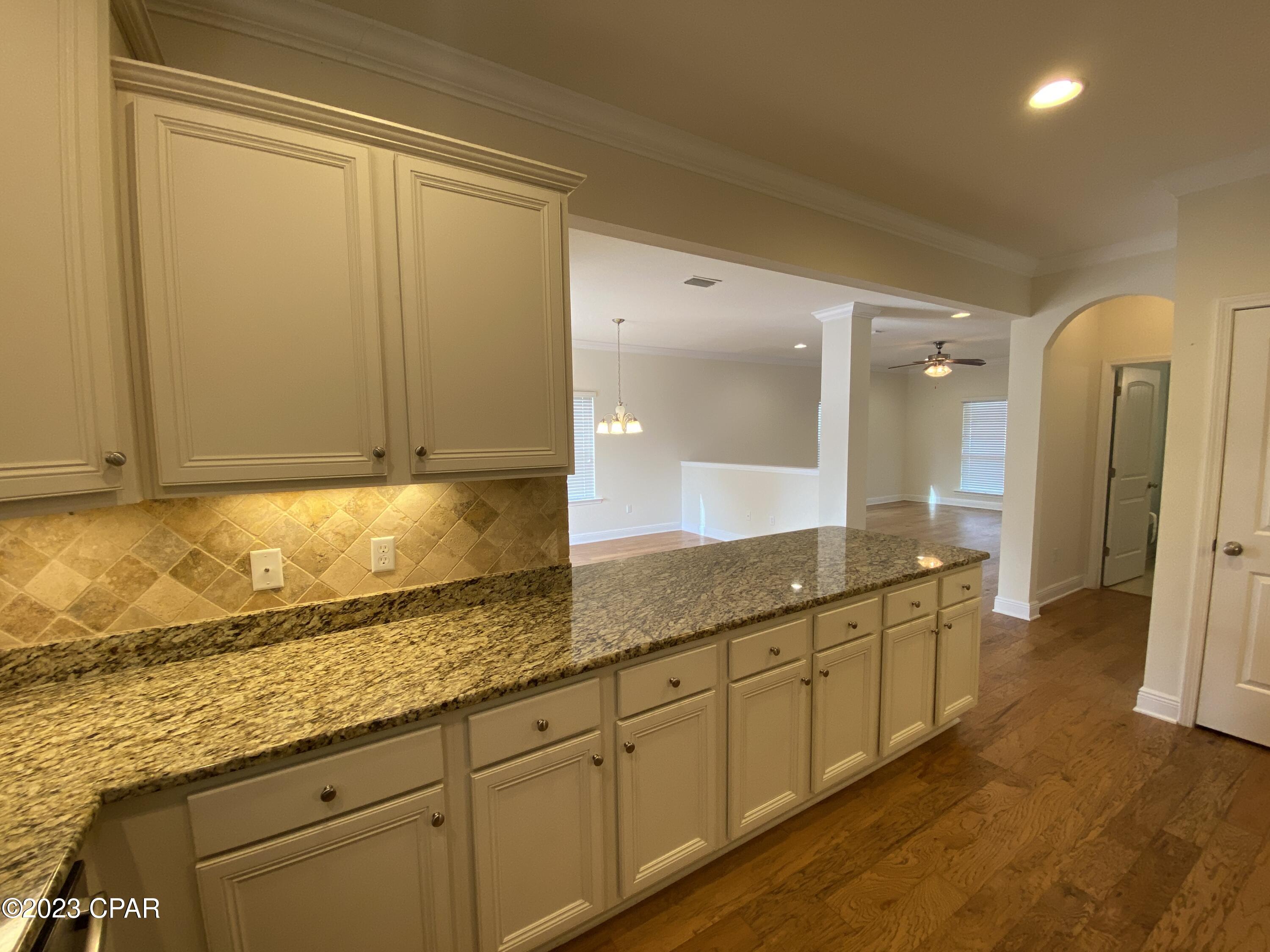 Magnolia Bay Club - Residential Lease