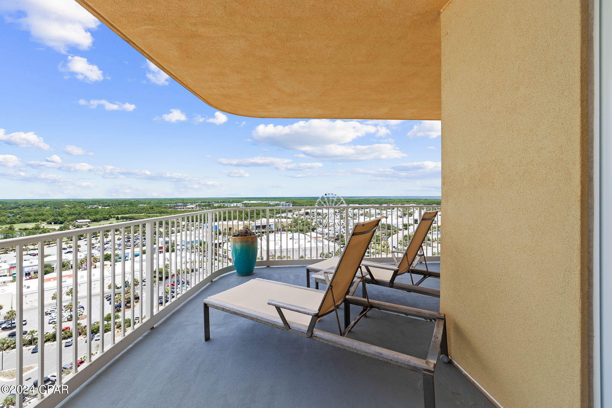 Calypso Towers III - Residential