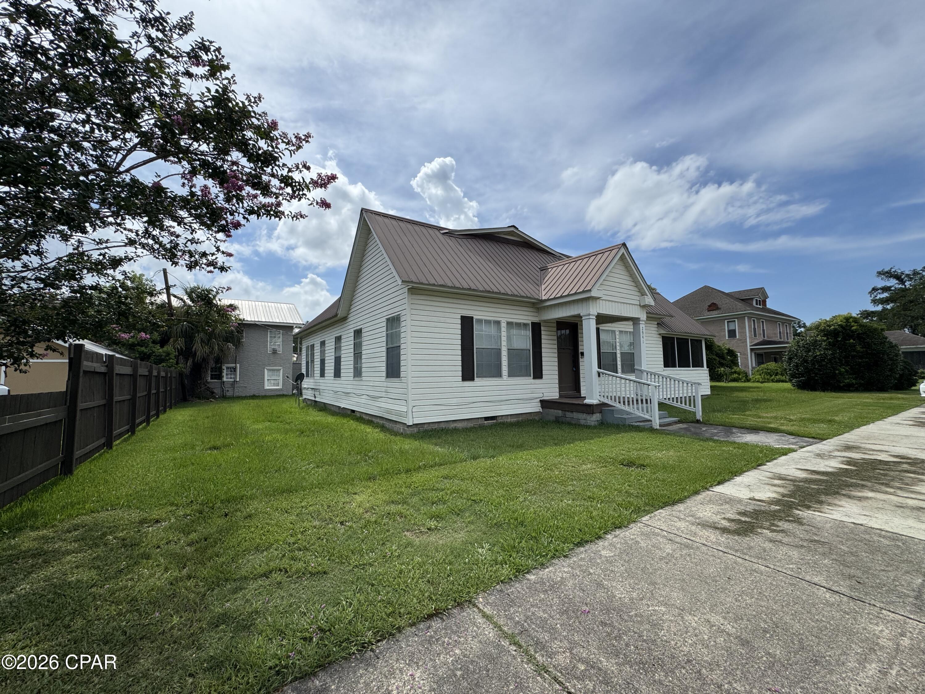 [No Recorded Subdiv] - Residential