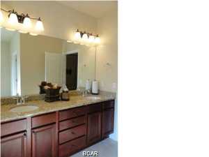 Lake Merial - Residential