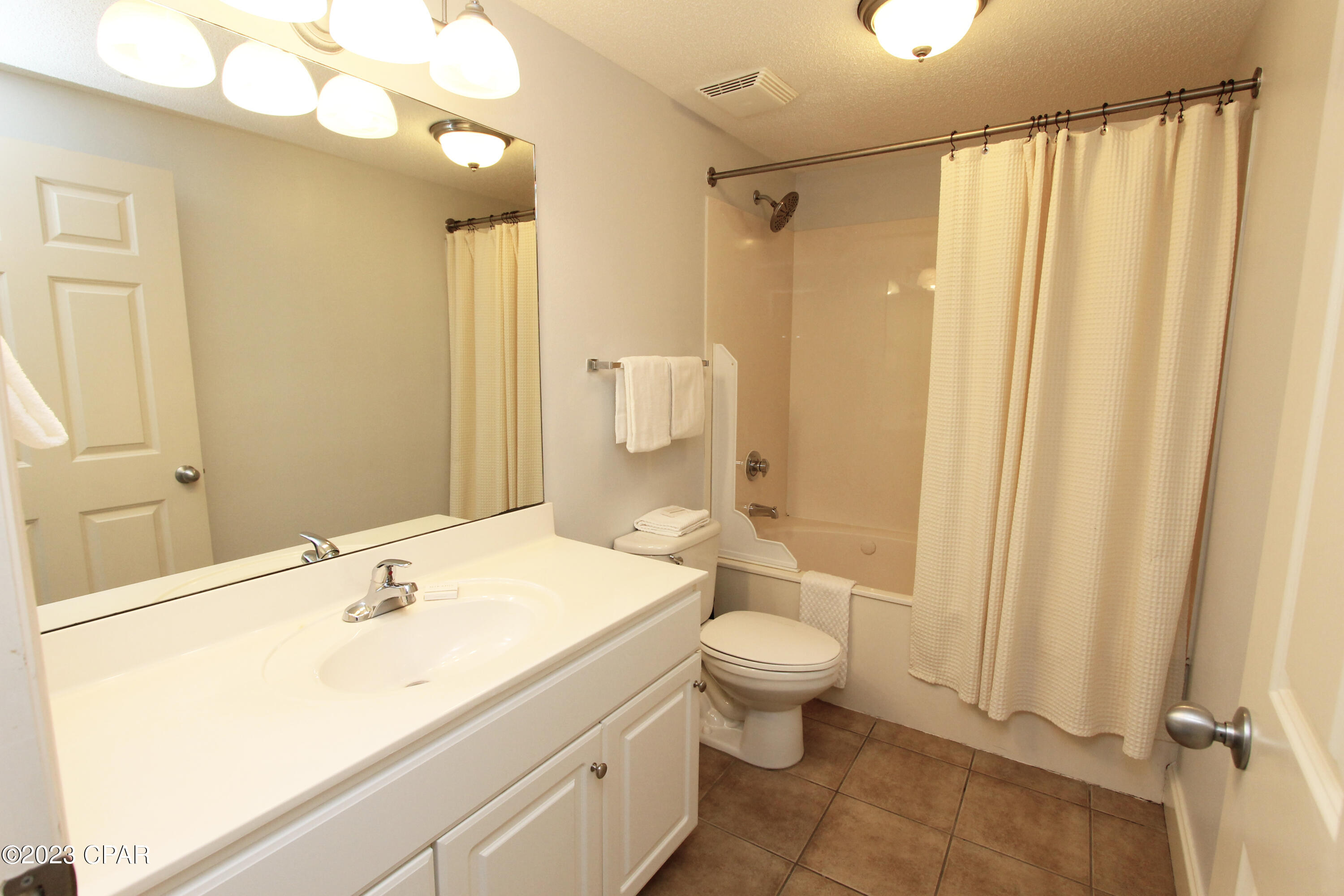 Majestic Beach Tower I - Residential