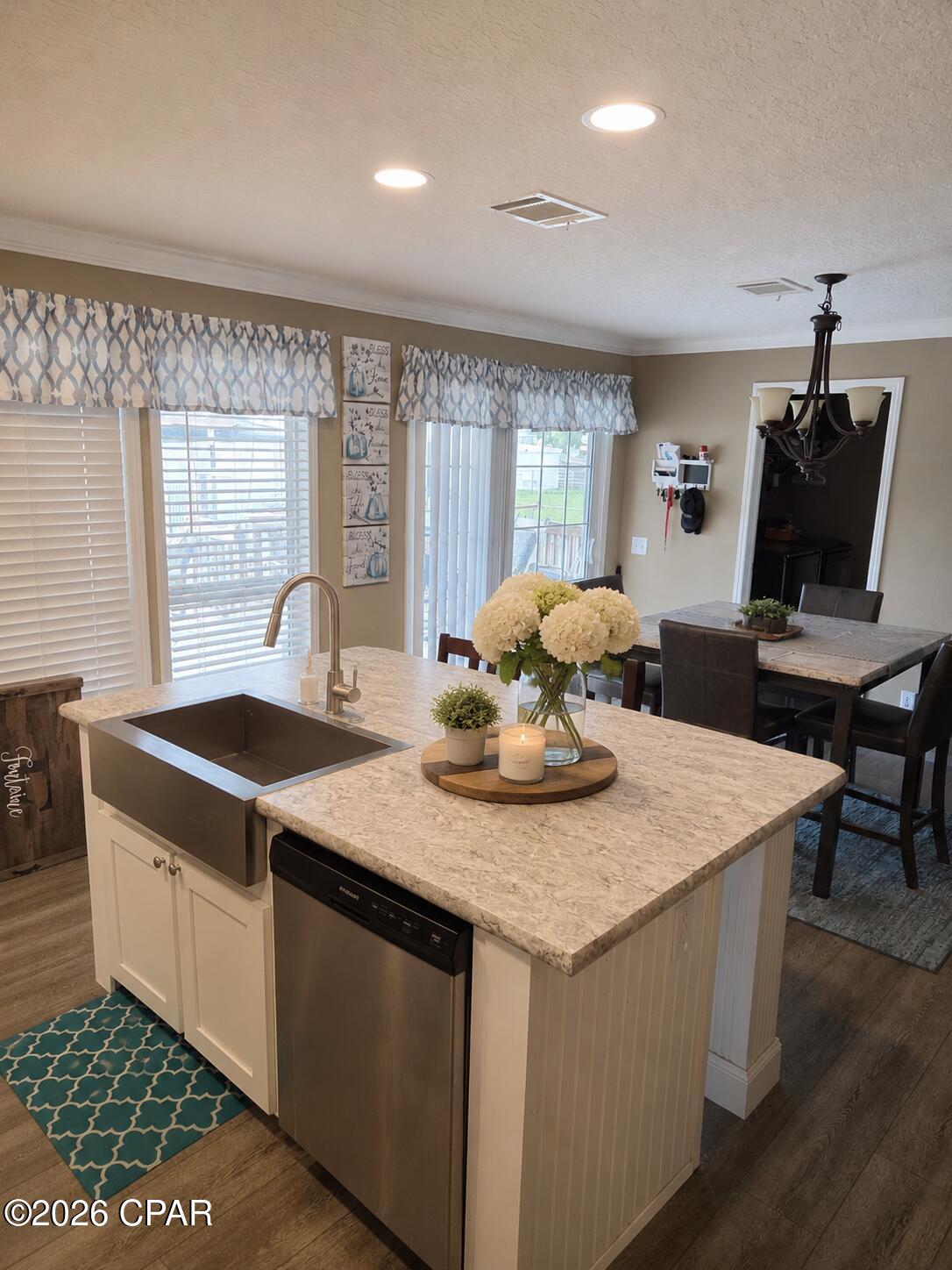 Parkway Manor - Residential
