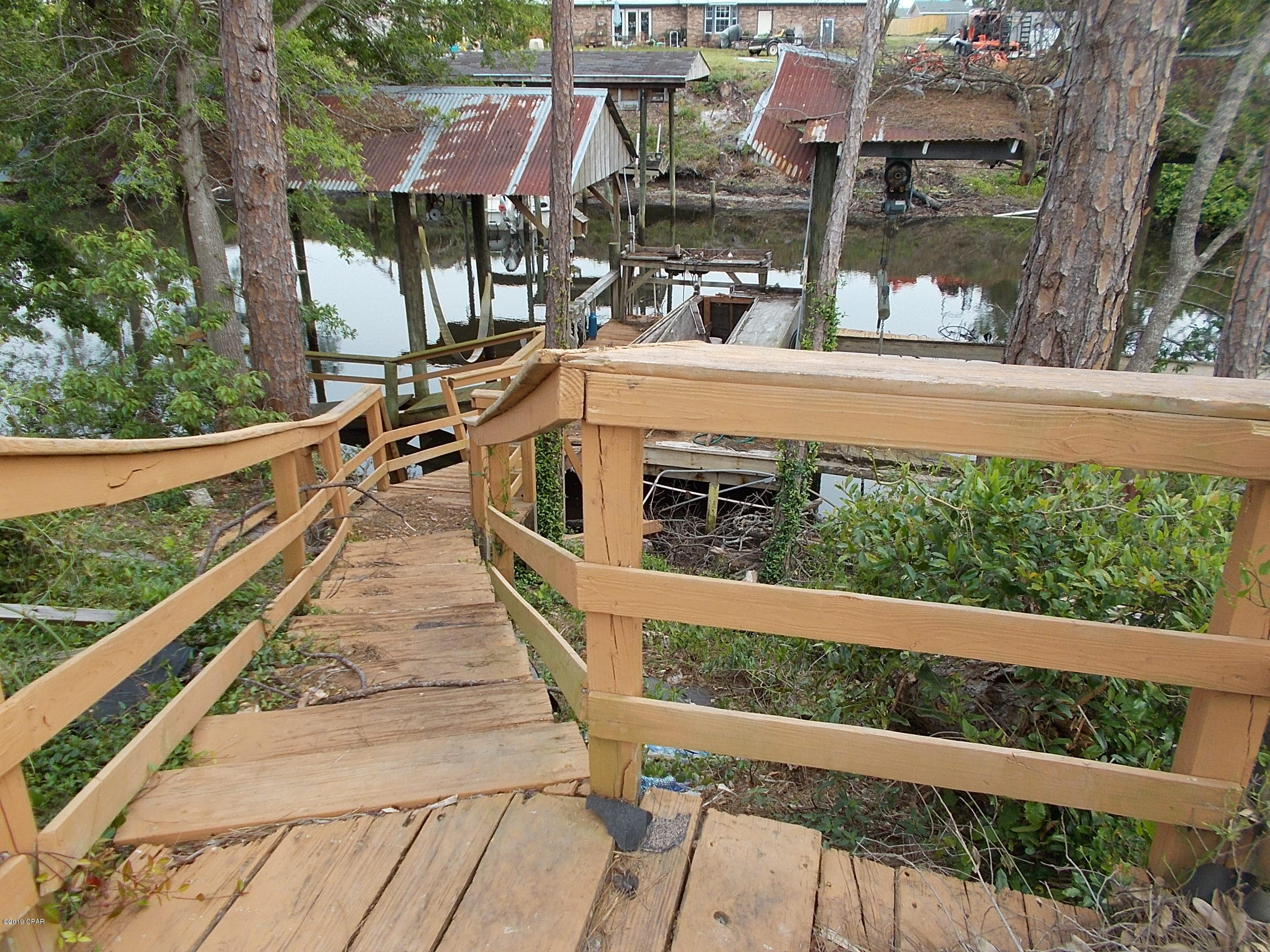 Kings Point - Land