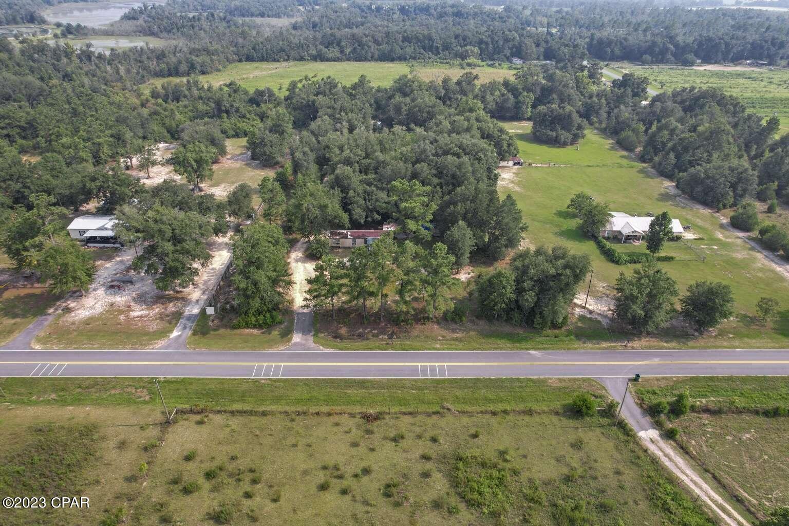 Grand Ridge - Land