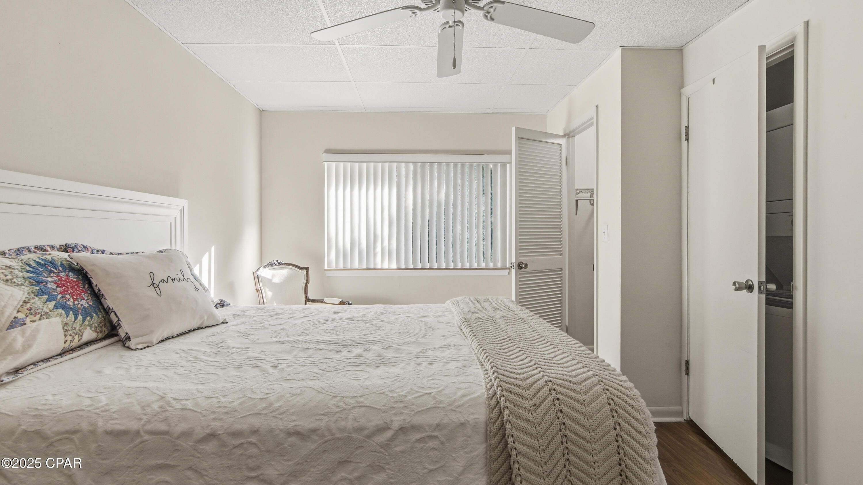 Bay Club Condo Ph 2 - Residential