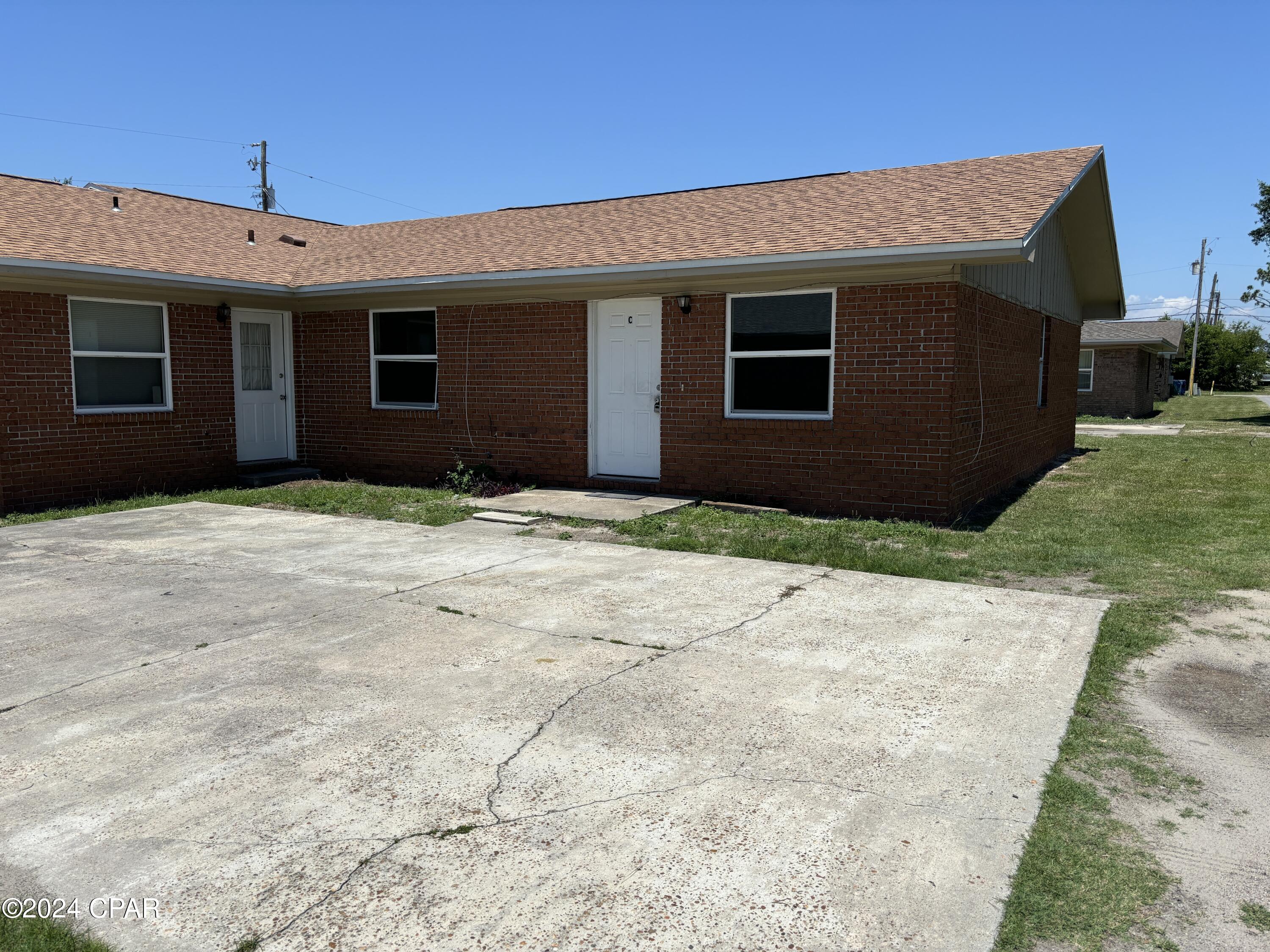 [No Recorded Subdiv] - Residential Lease