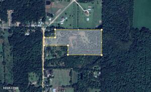 Come build your  dream home! on a little over 13.5 acres, and small pond,  you can build your home and have plenty of privacy! No restrictions on this land and it can support mobile homes. Close to I-10, hospital, schools and town. Measurements are approx. and should be verified by the buyer.