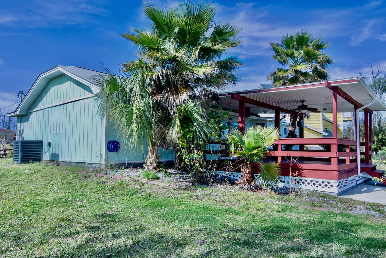 Towne & Country Lake Estates - Residential