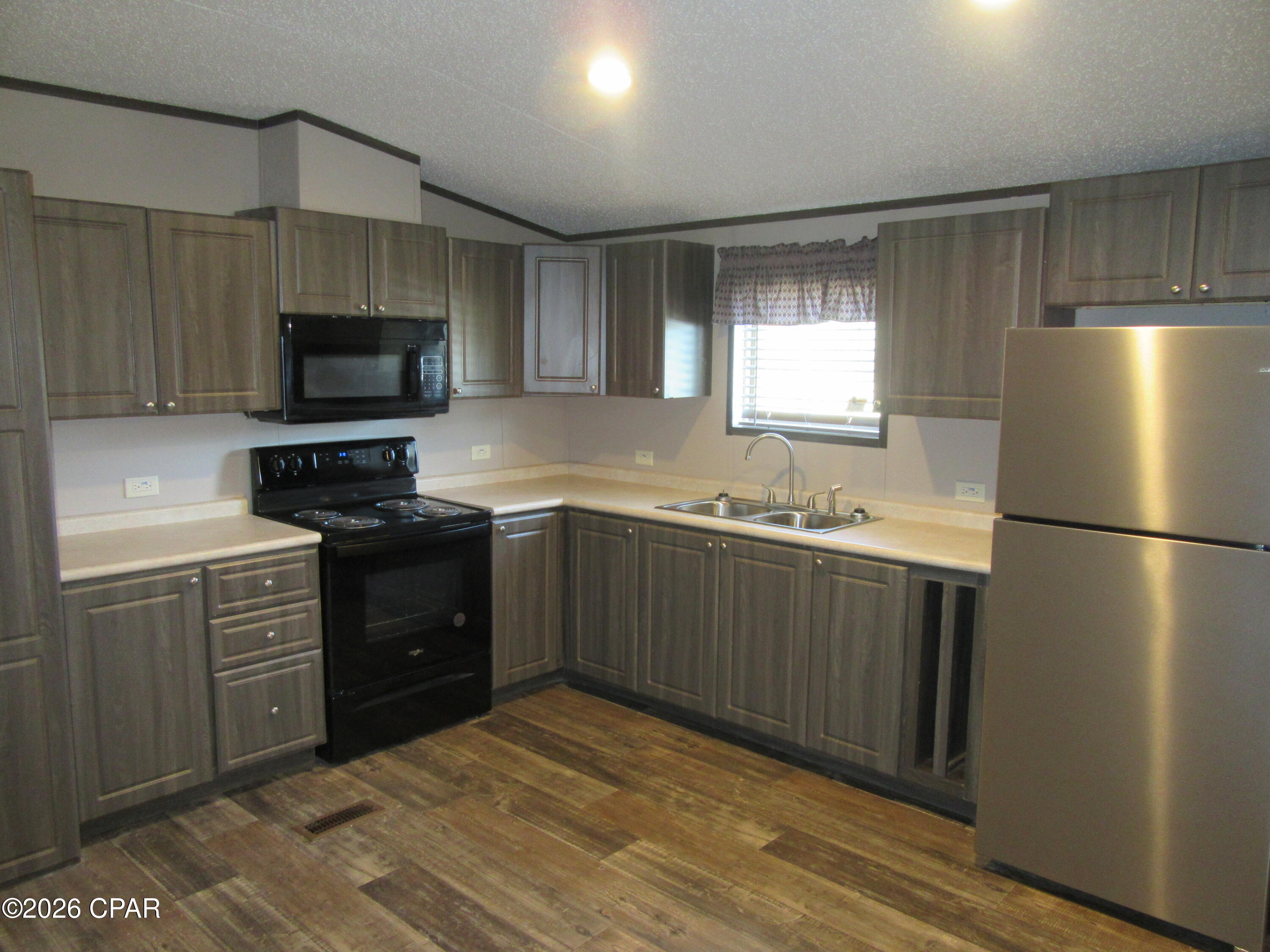 [No Recorded Subdiv] - Residential Lease