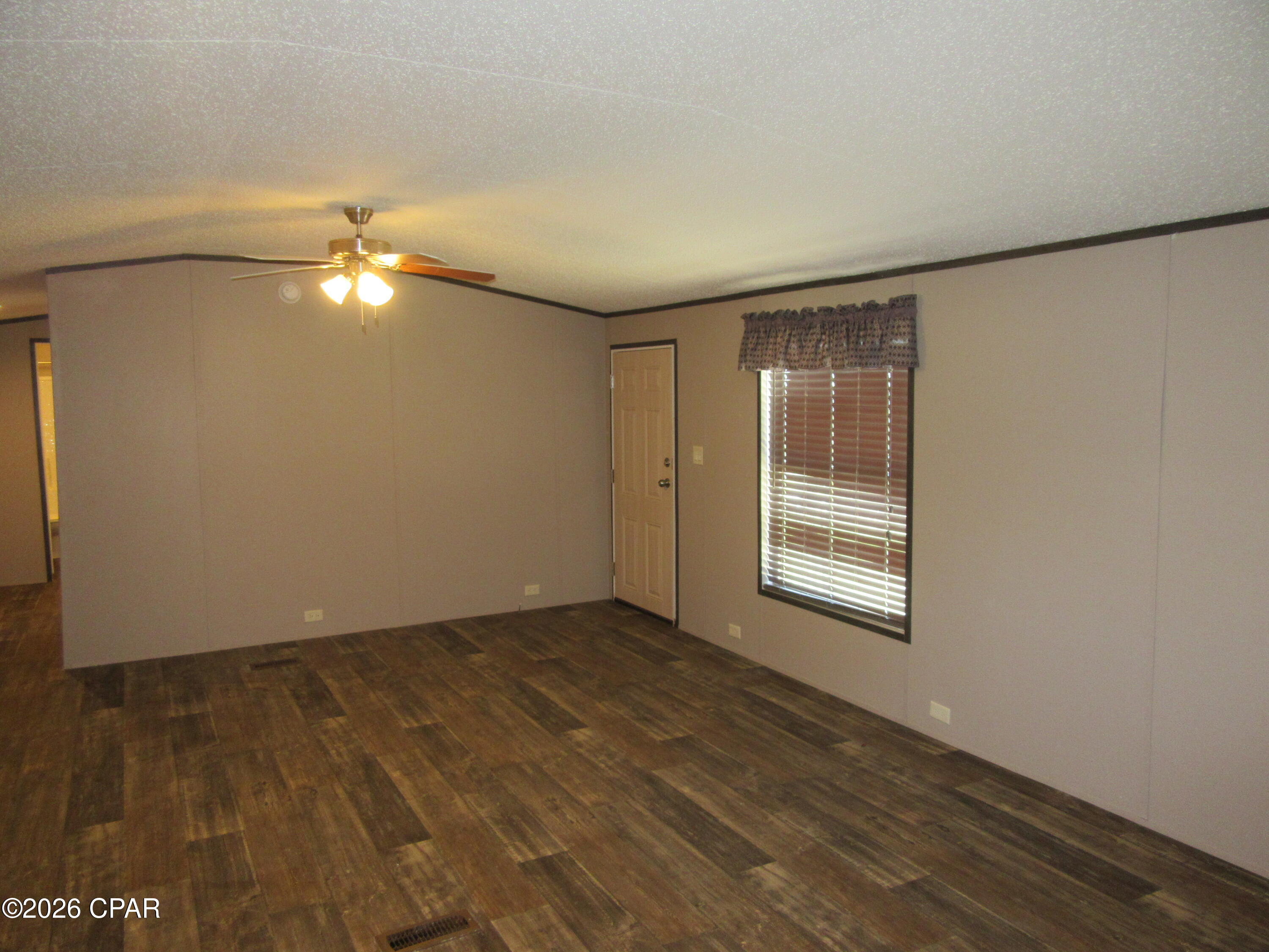 [No Recorded Subdiv] - Residential Lease