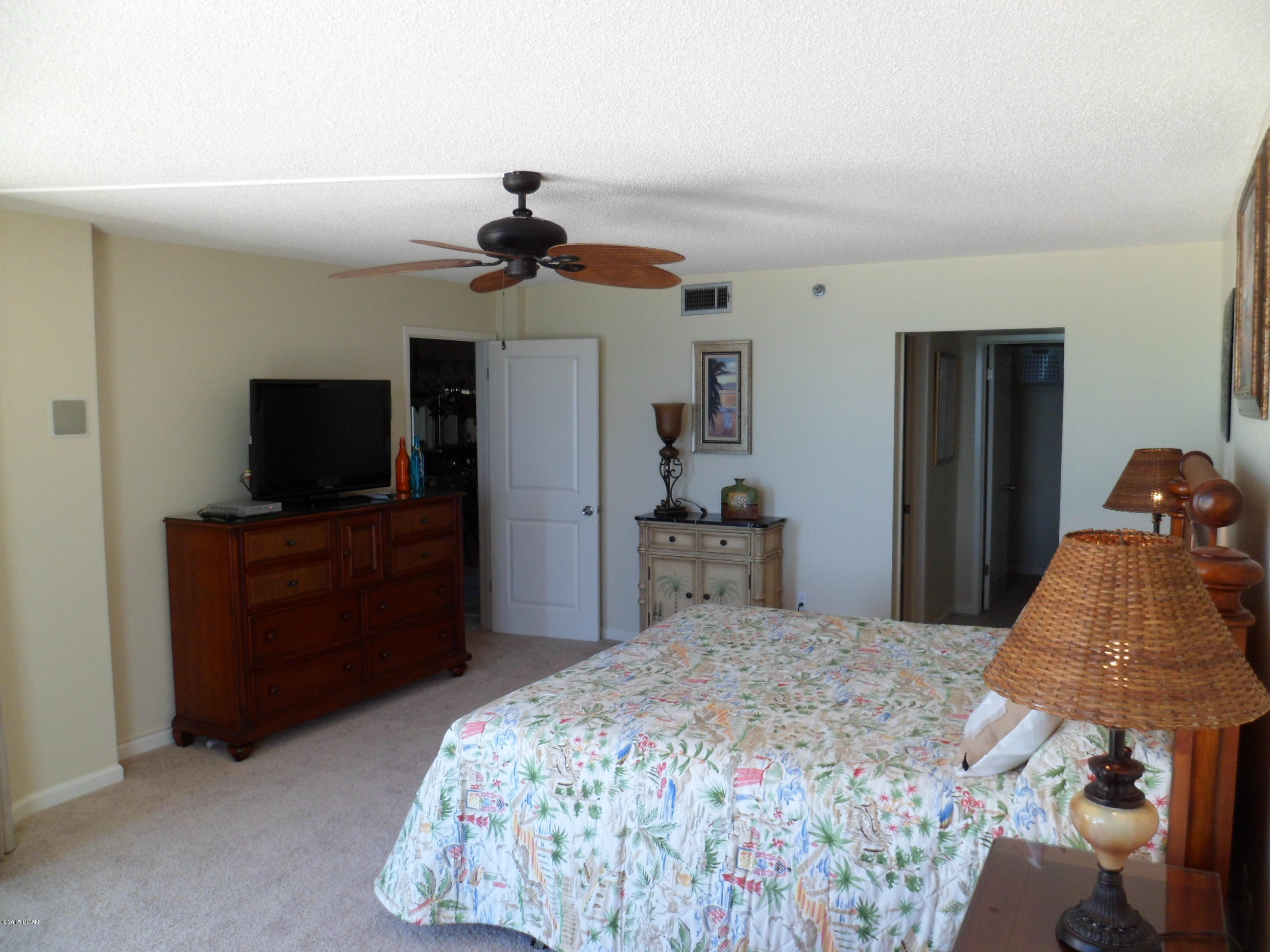 Long Beach Towers III - Residential