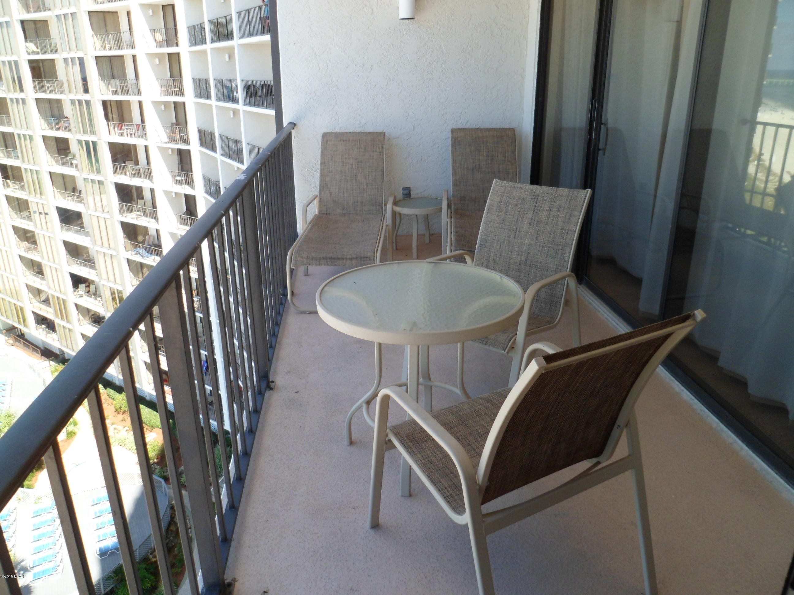 Long Beach Towers III - Residential