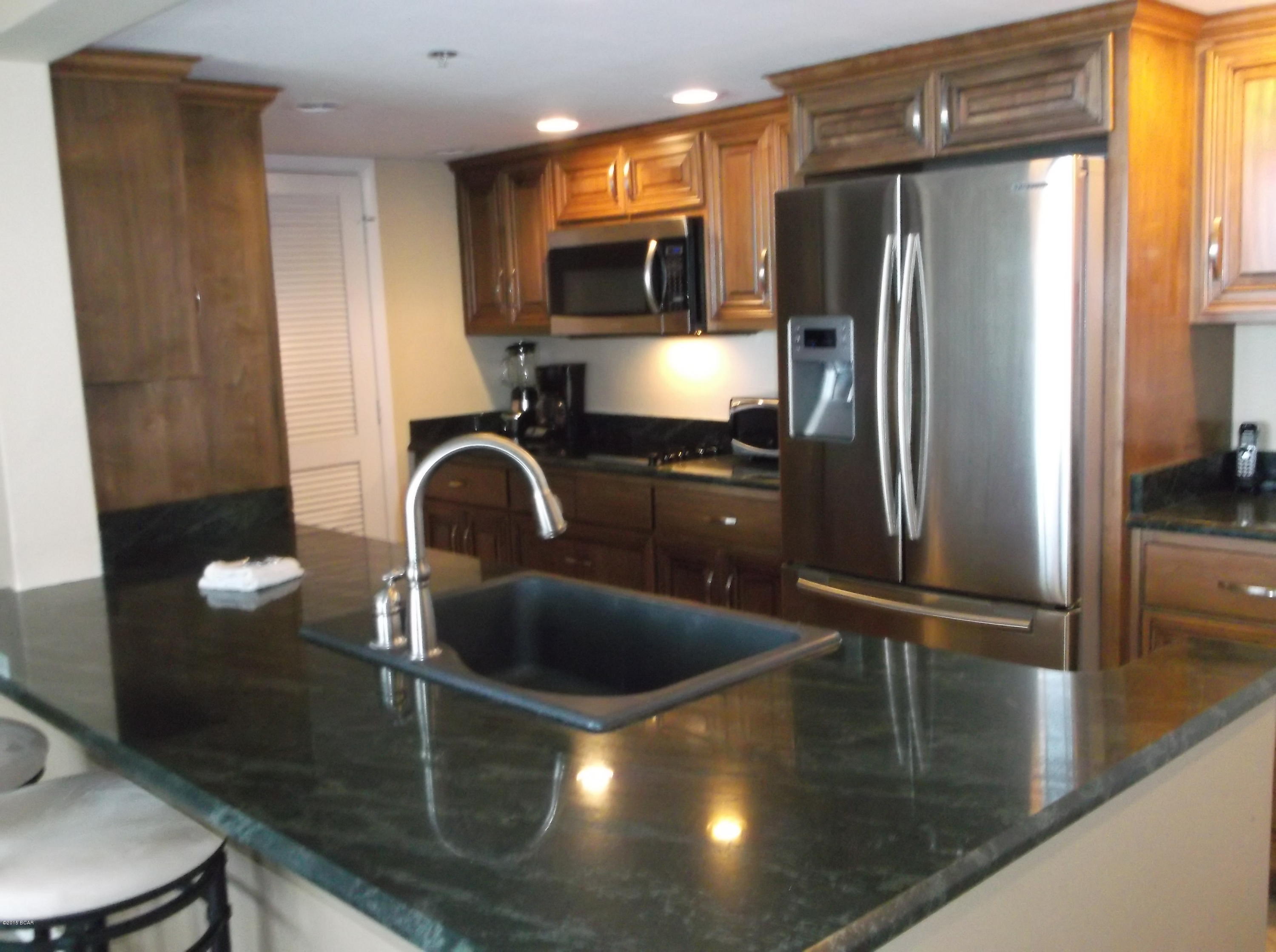 Long Beach Towers III - Residential