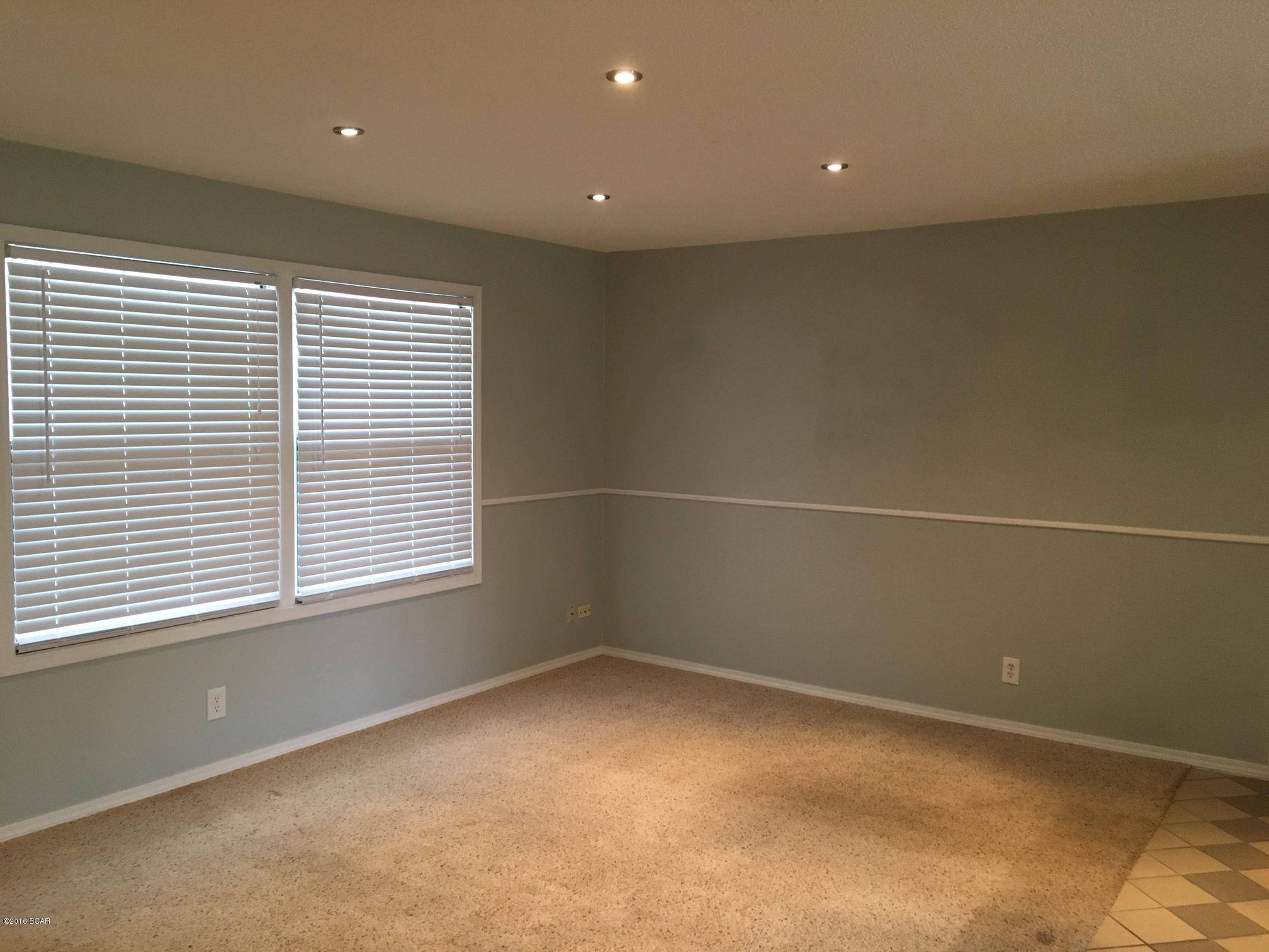 Davis - Residential Lease