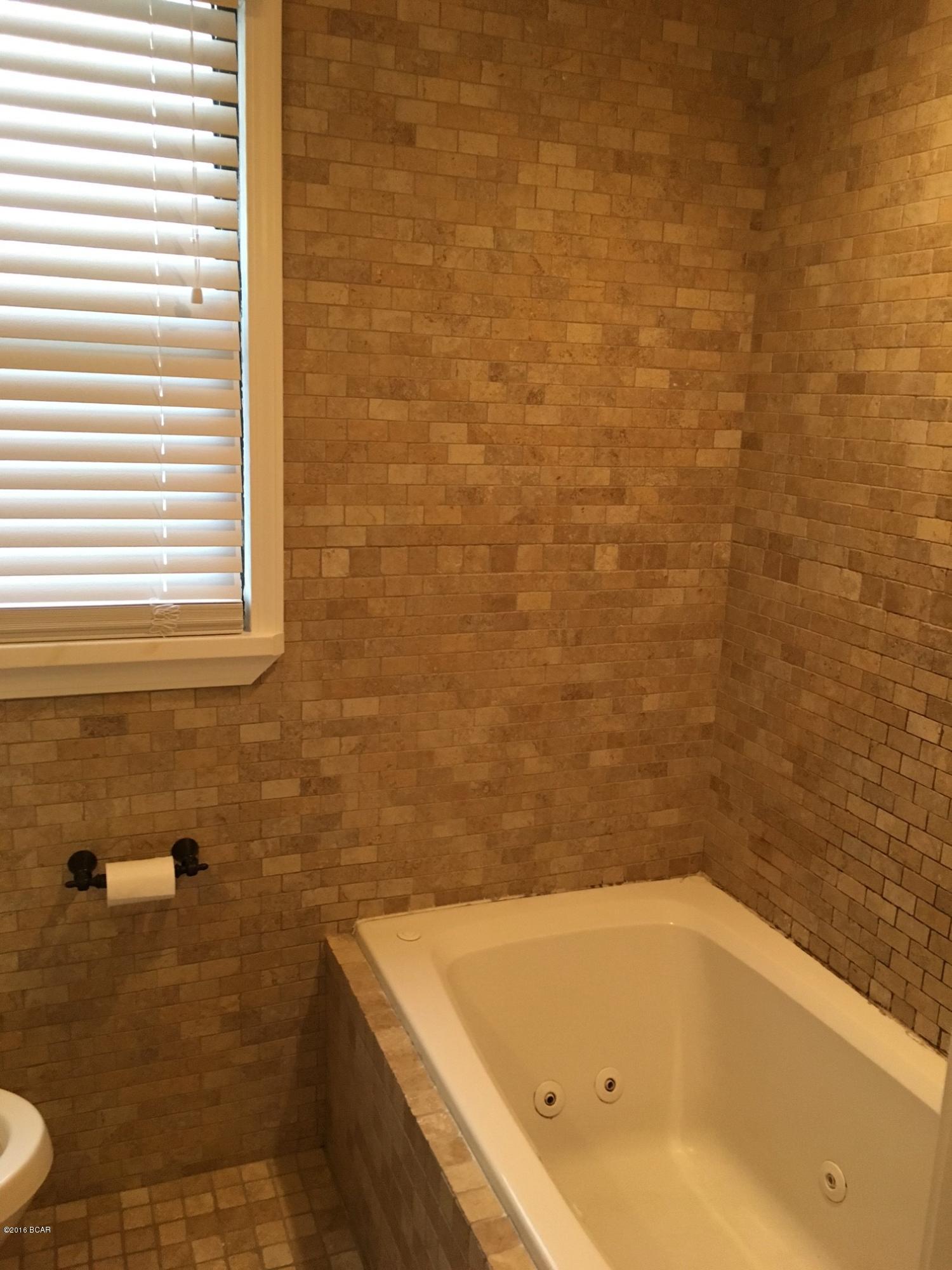 Davis - Residential Lease