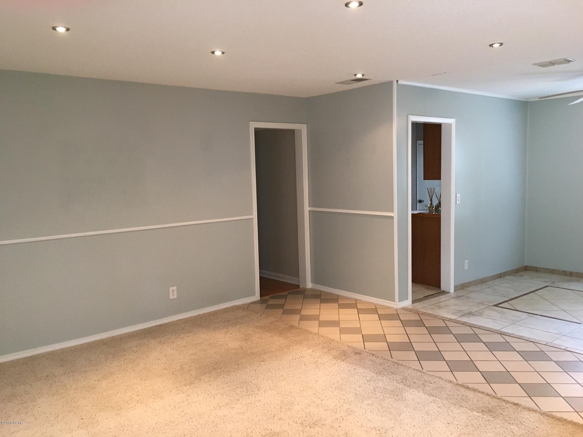 Davis - Residential Lease