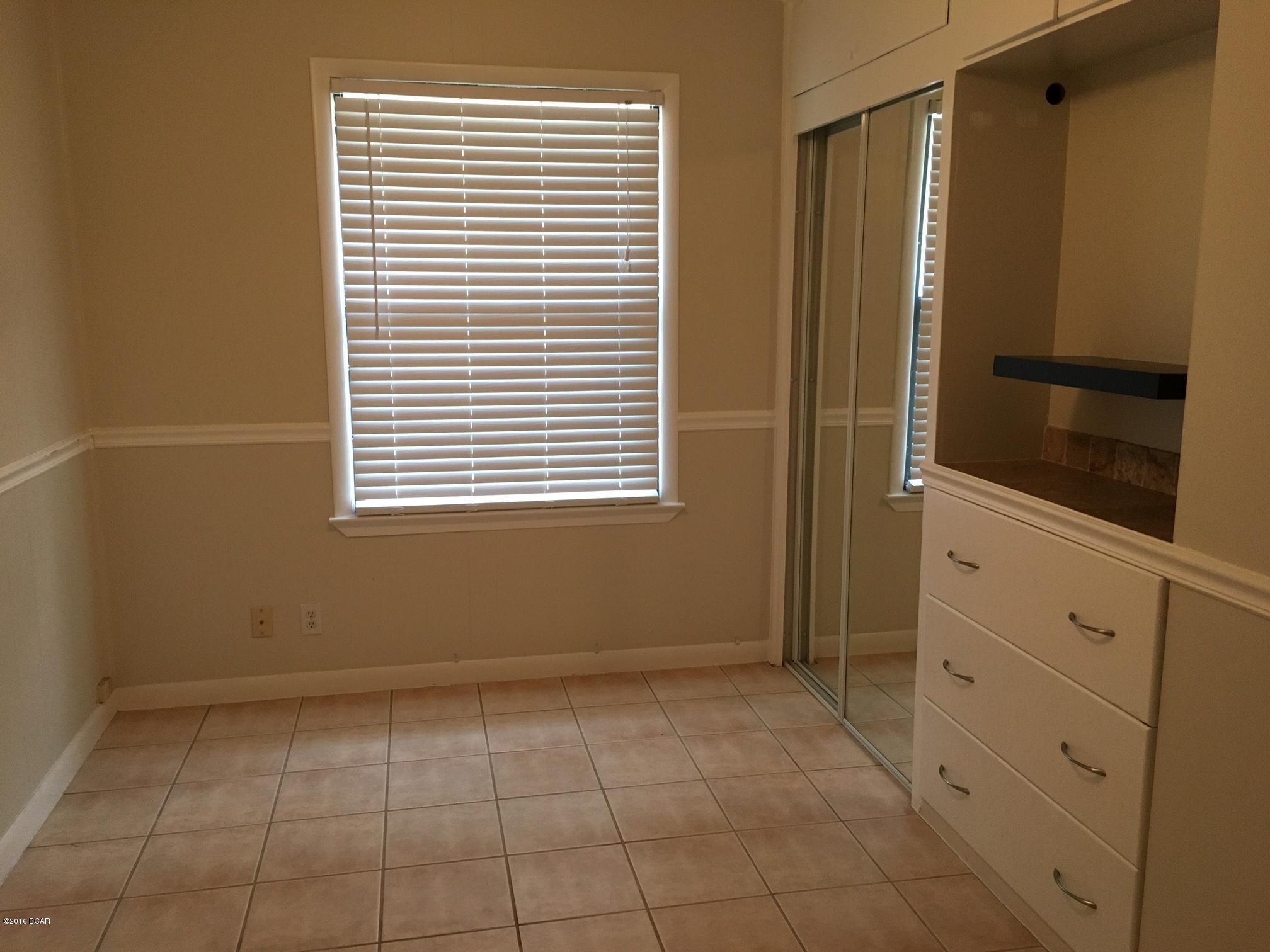 Davis - Residential Lease