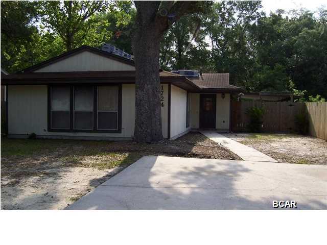 3BR 2BA home. This home is close to the Navy Base and has fenced backyard, enclosed patio, open deck, covered patio, large laundry/storage room and much more.